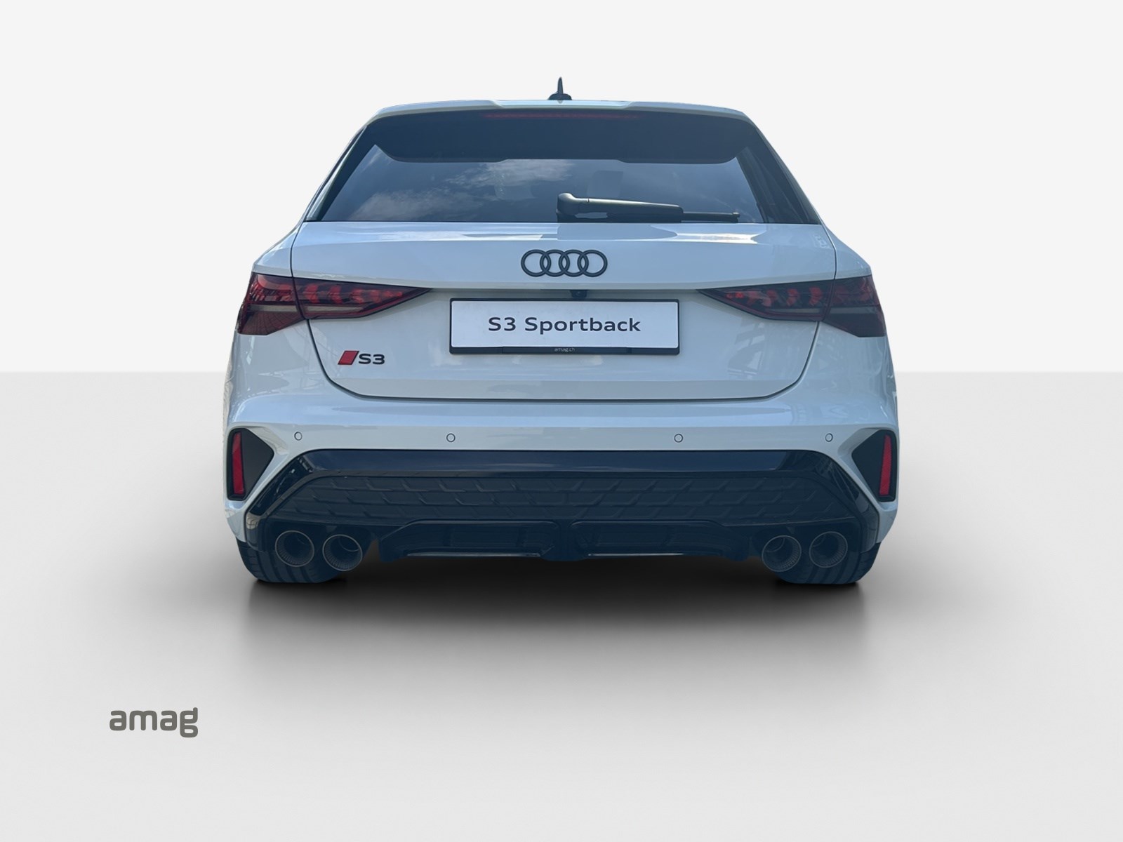 AUDI S3 Sportback 2.0 TFSI quattro-showroom-element-3