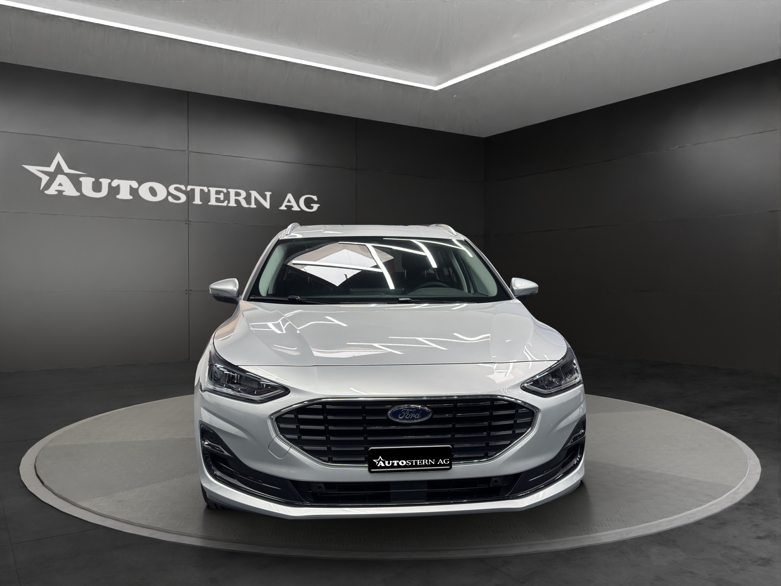 FORD Ford Focus Turnier 1.0I EcoB Hybrid 155 Titanium-showroom-element-1