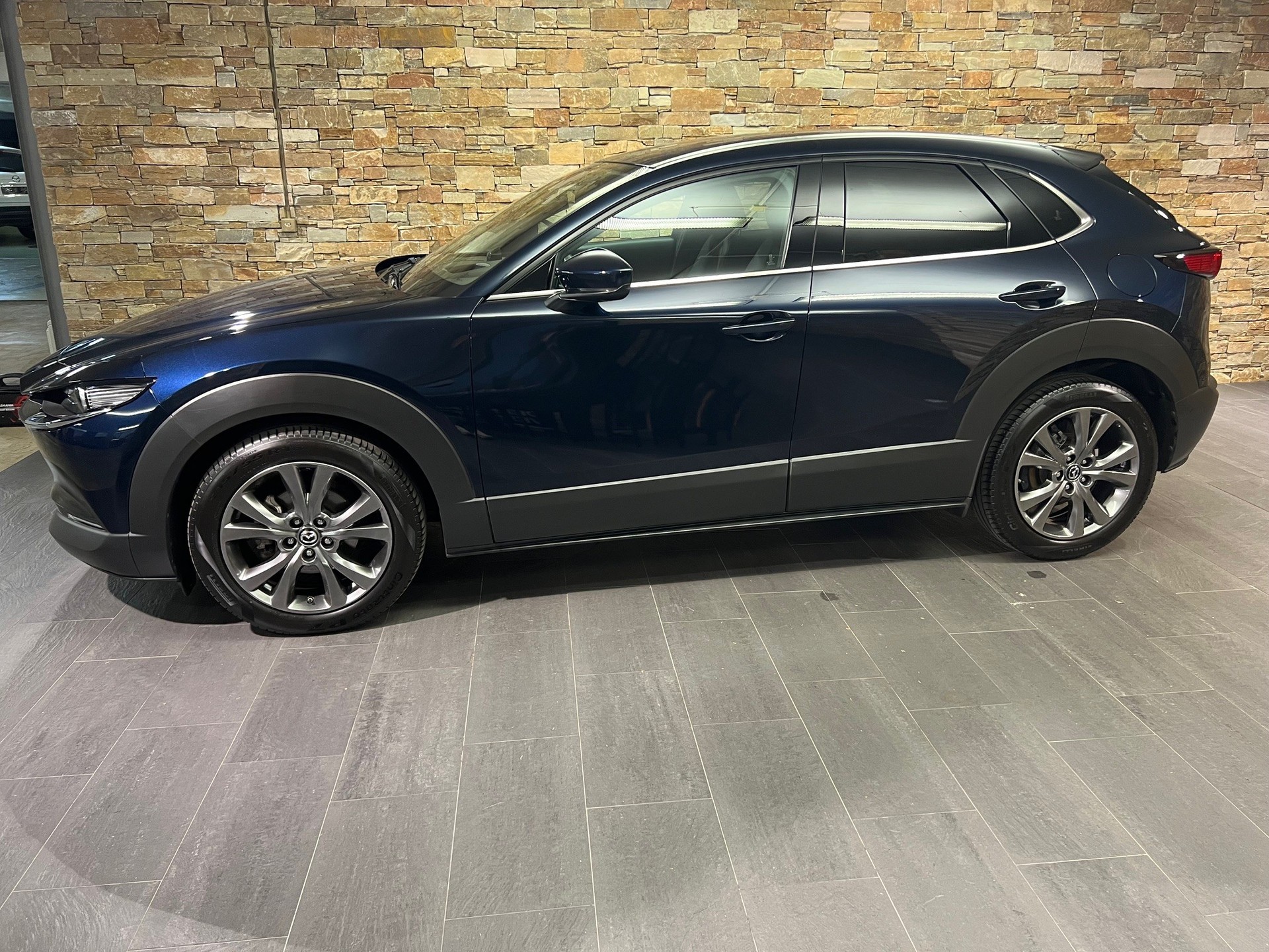 MAZDA CX-30 SKYACTIV-X M Hybrid 180 Revolution FWD Automat-showroom-element-2