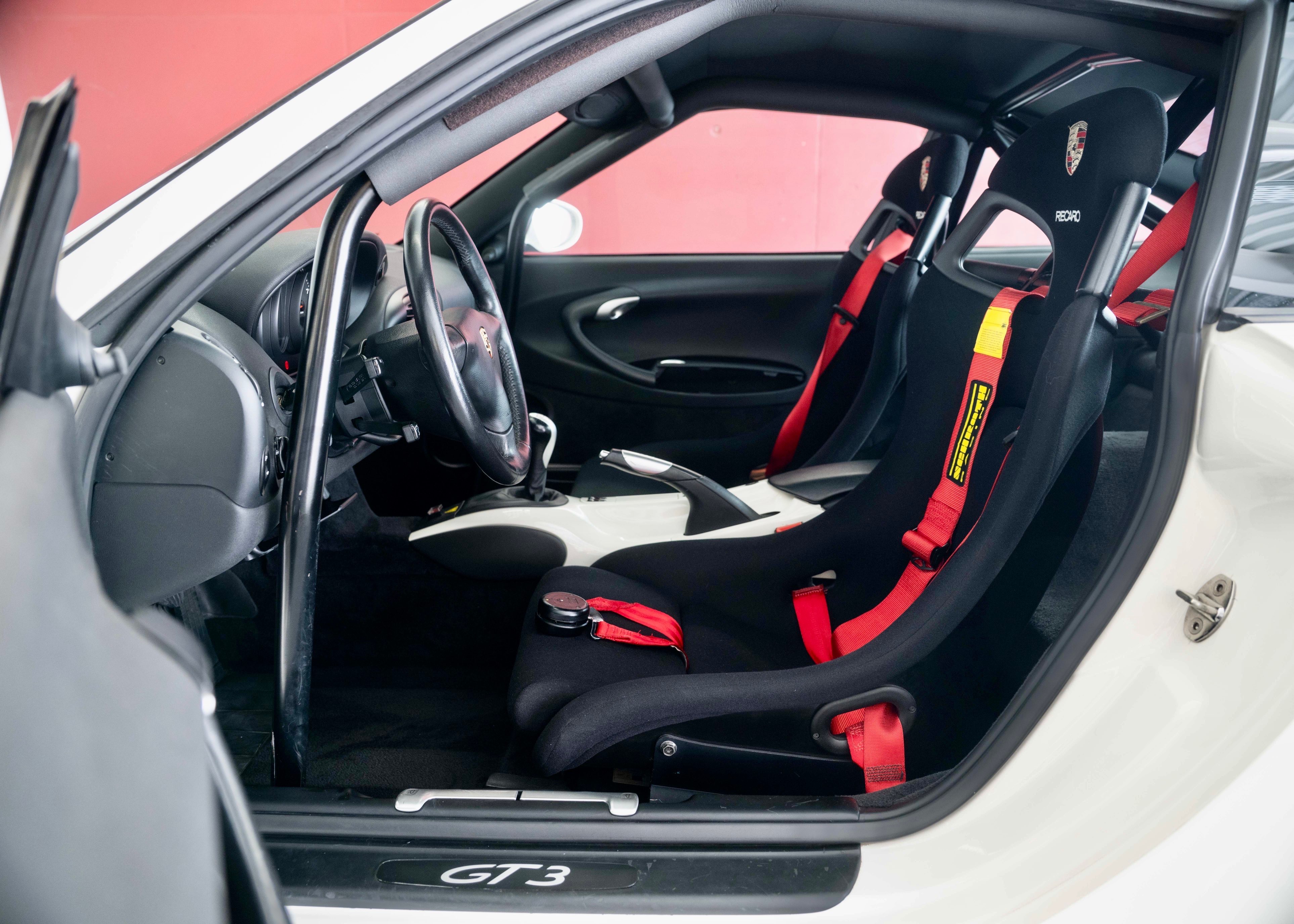 Image PORSCHE 911 911 GT3 Clubsport Biarritz White (L9A2)