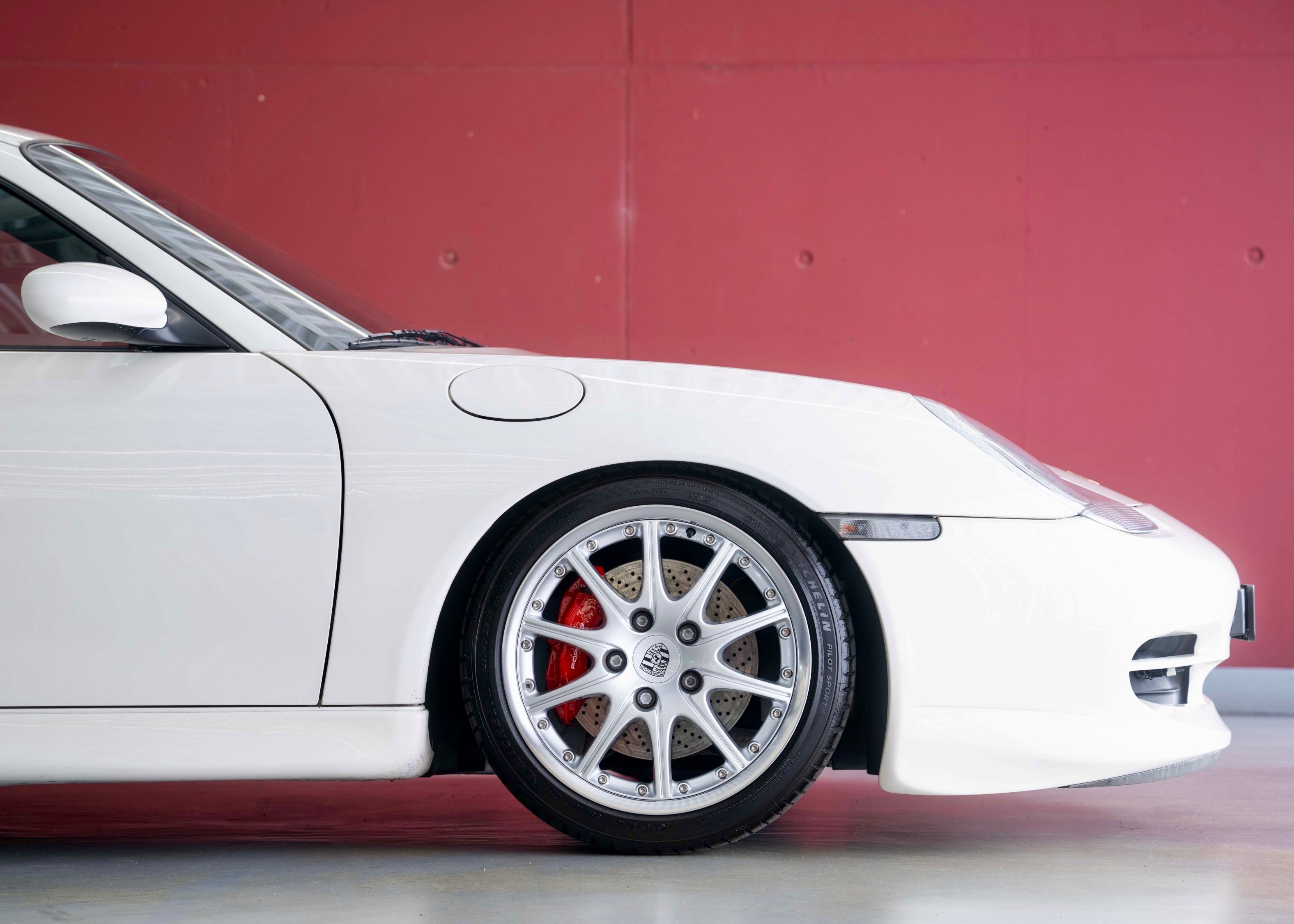 Image PORSCHE 911 911 GT3 Clubsport Biarritz White (L9A2)