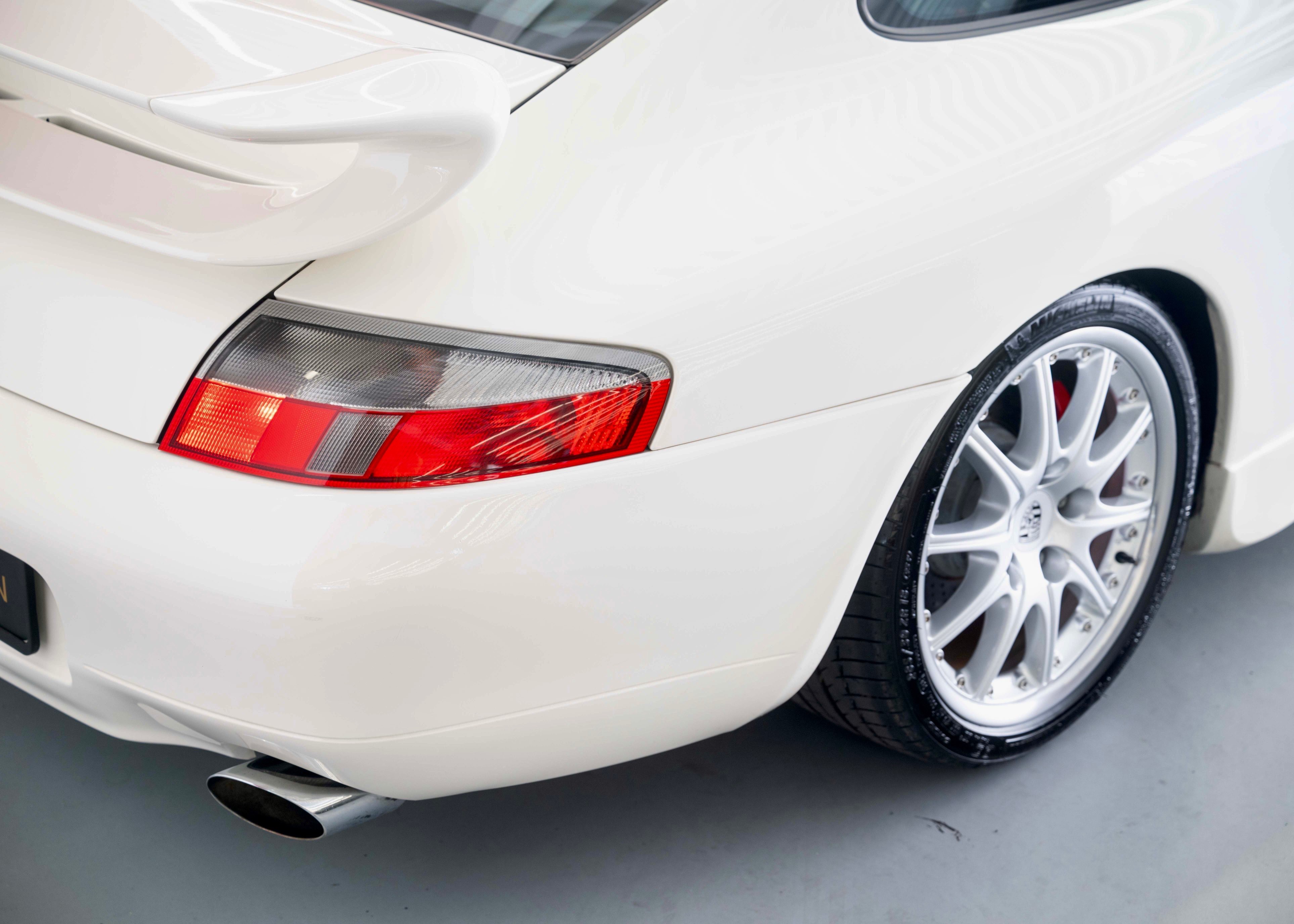 Image PORSCHE 911 911 GT3 Clubsport Biarritz White (L9A2)