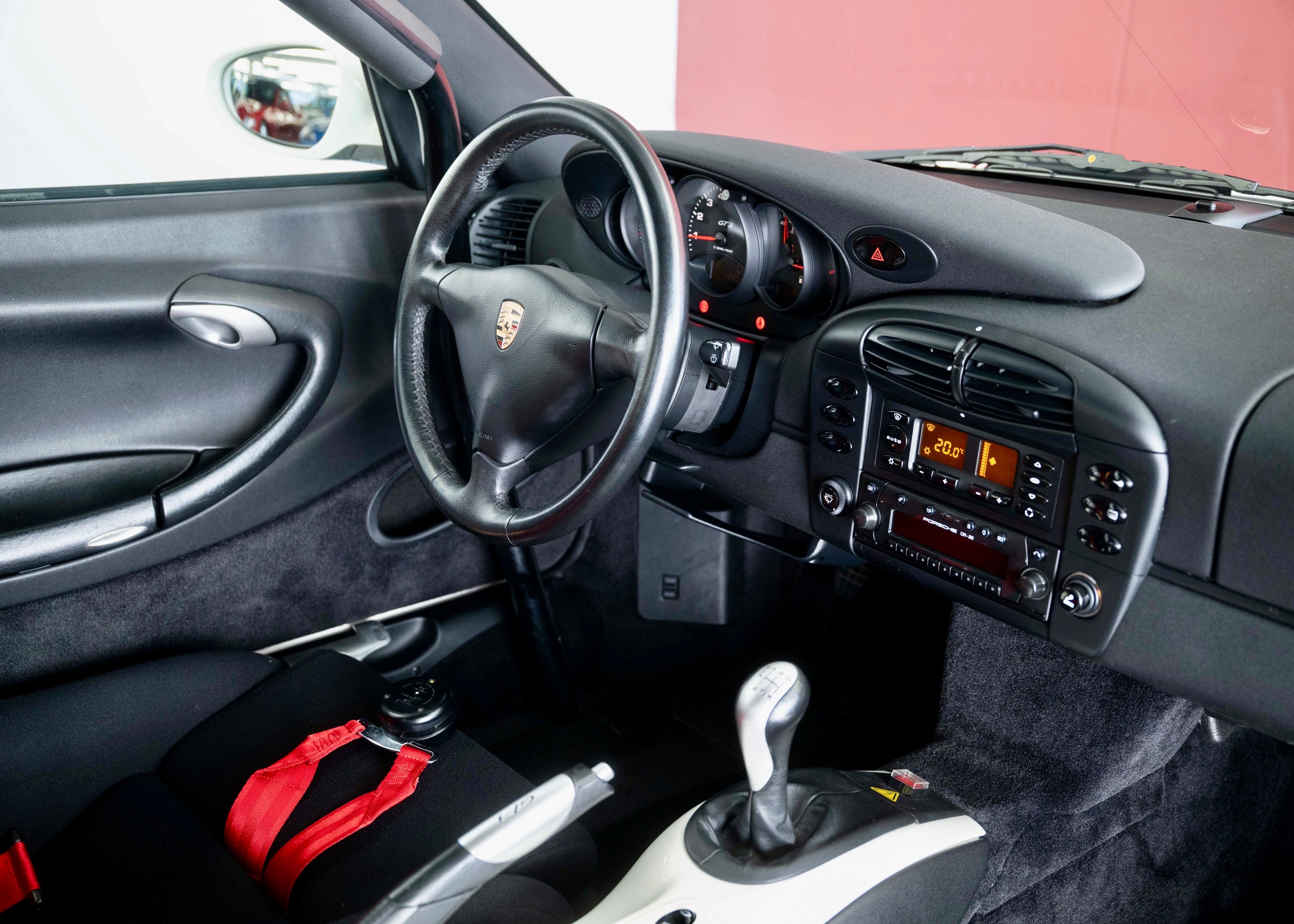 Image PORSCHE 911 911 GT3 Clubsport Biarritz White (L9A2)