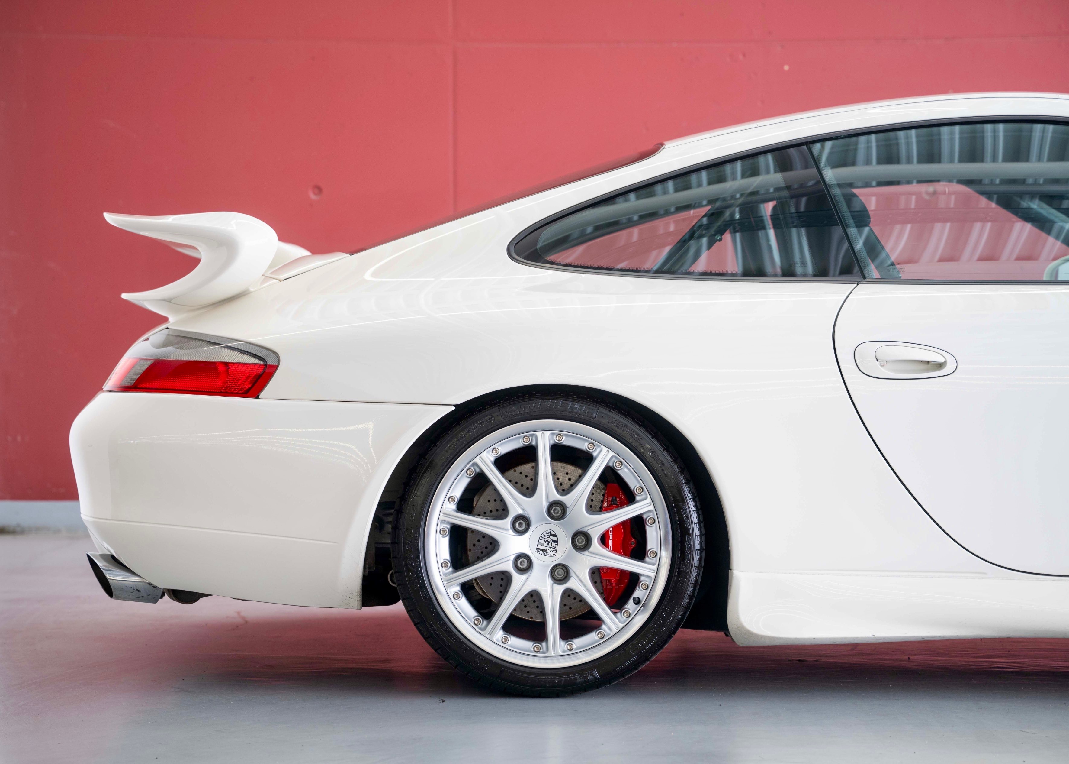 Image PORSCHE 911 911 GT3 Clubsport Biarritz White (L9A2)