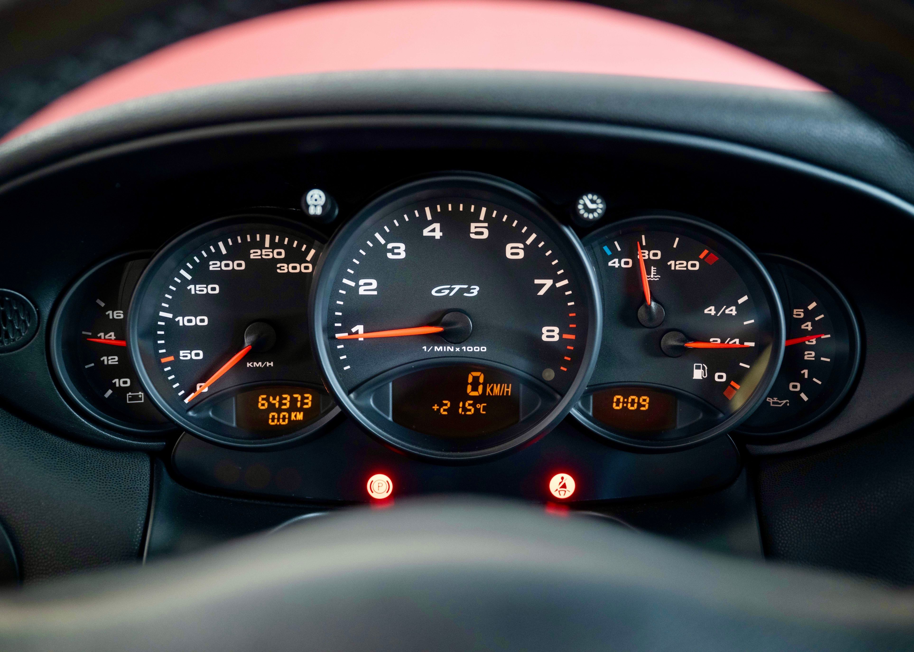 Image PORSCHE 911 911 GT3 Clubsport Biarritz White (L9A2)