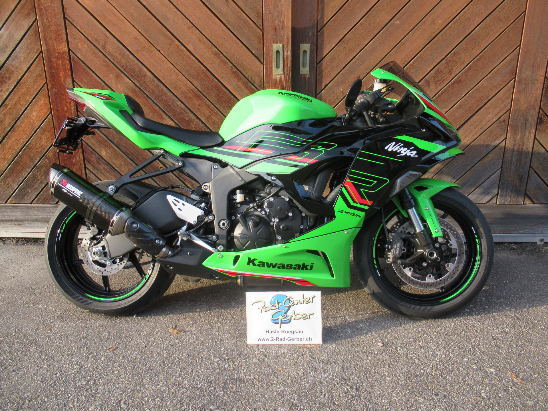 wpdpw様 ZX-6RにNinja誕生40周年を記念した、「Ninja ZX-6R 40th Anniversary