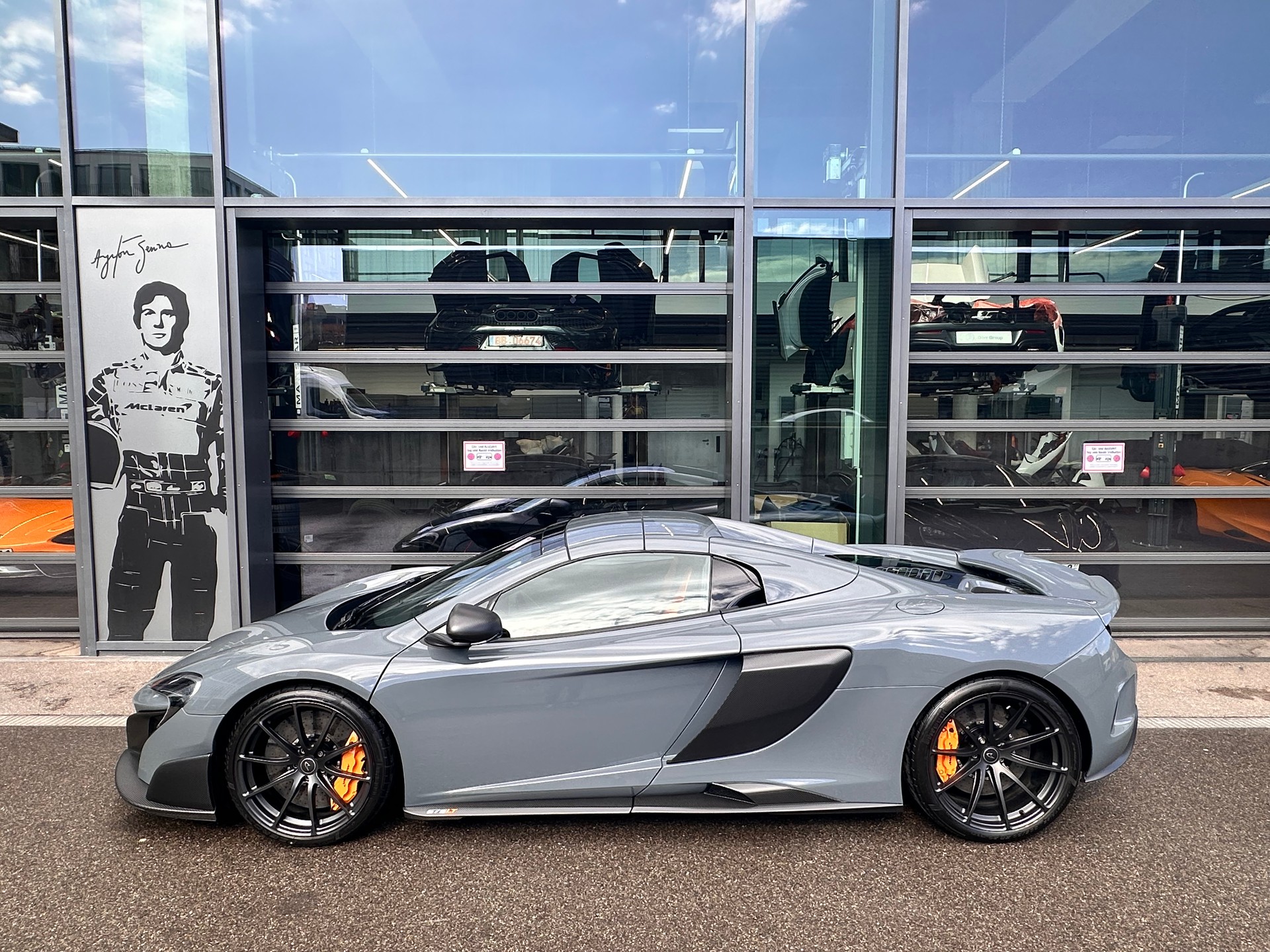 McLAREN 675LT Spider 3.8 V8 SSG-image-3