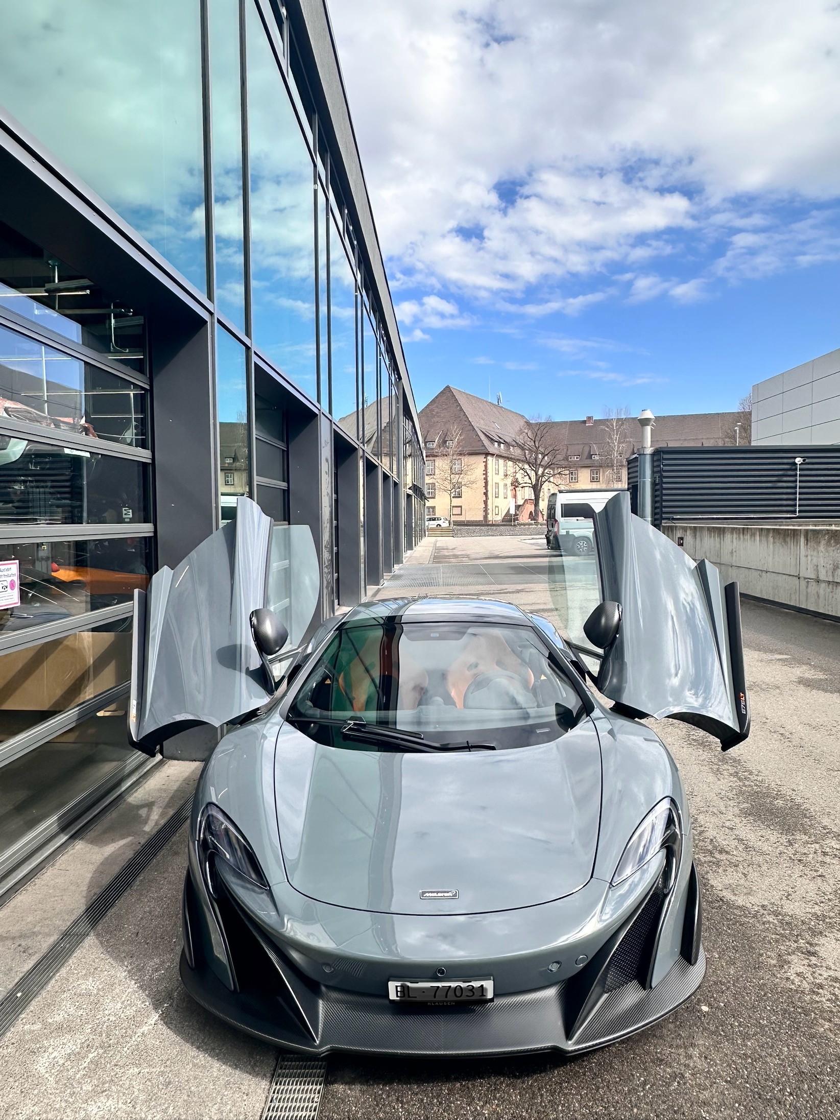 McLAREN 675LT Spider 3.8 V8 SSG-image-5