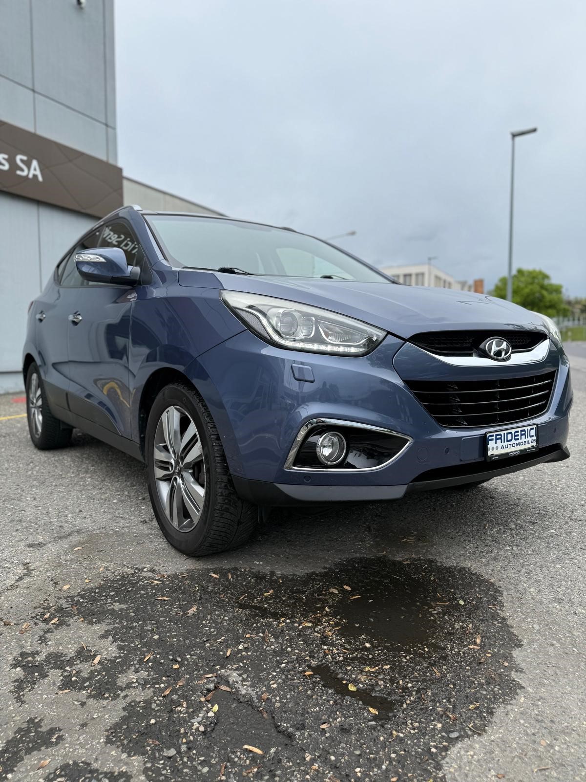 HYUNDAI iX 35 2.0 CRDi Premium 4WD Automatic-showroom-element-2