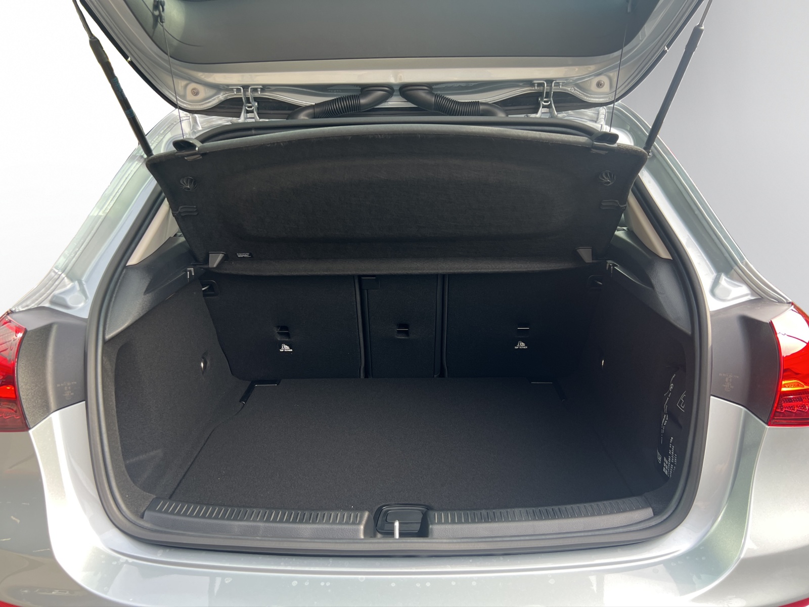 Image MERCEDES-BENZ A-250 A 250 e EQ Star 8G-DCT