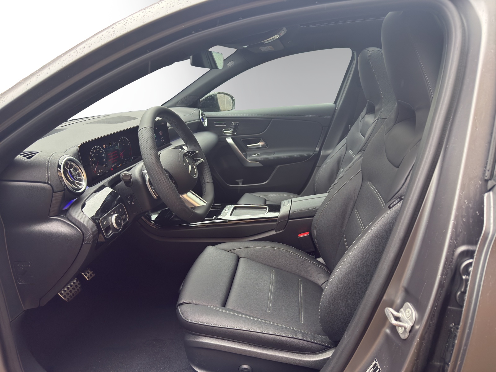 Image MERCEDES-BENZ A-250 A 250 e EQ Star 8G-DCT