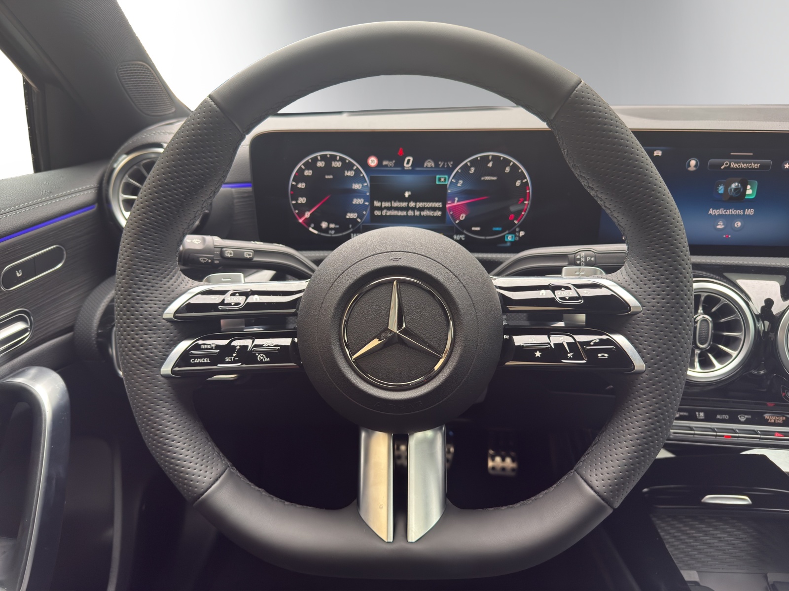 Image MERCEDES-BENZ A-250 A 250 e EQ Star 8G-DCT