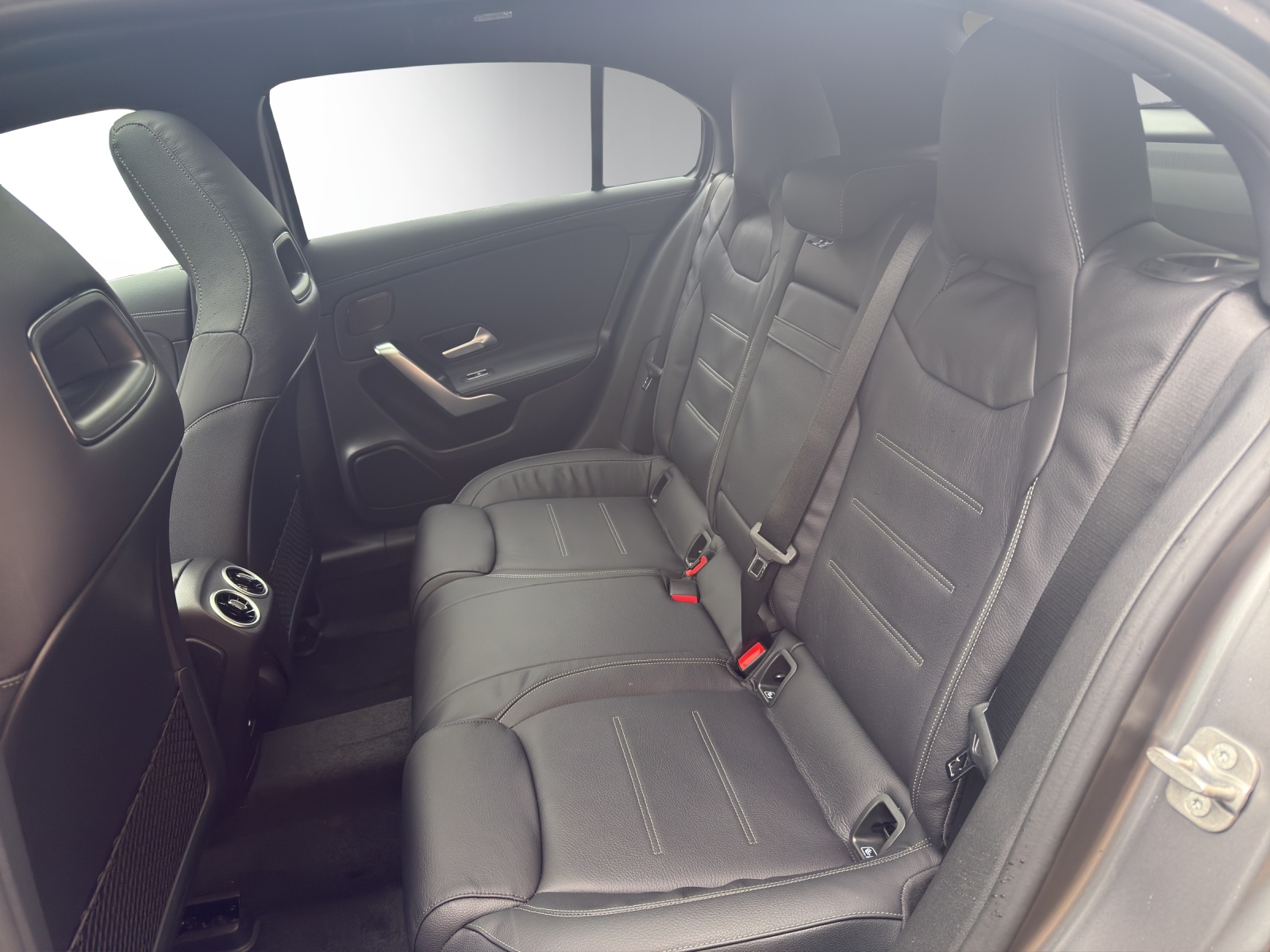 Image MERCEDES-BENZ A-250 A 250 e EQ Star 8G-DCT