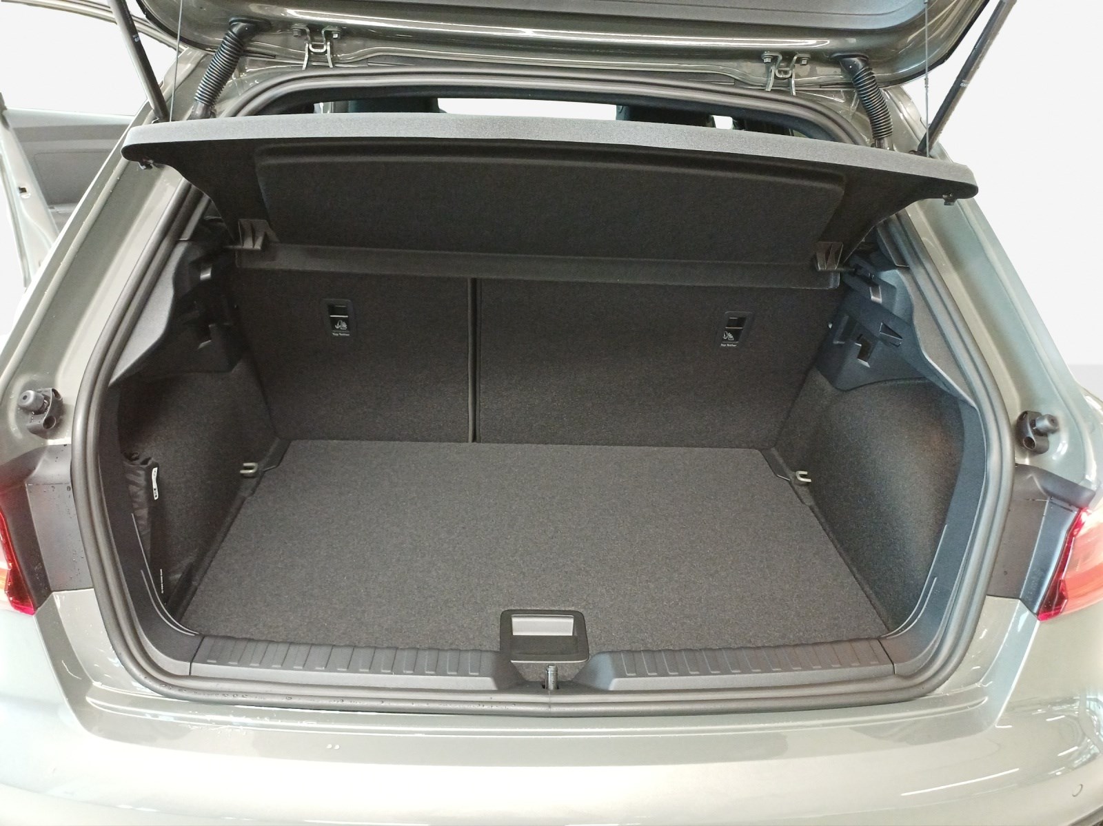 AUDI A1 Sportback 30 TFSI S Line Attraction-image-12