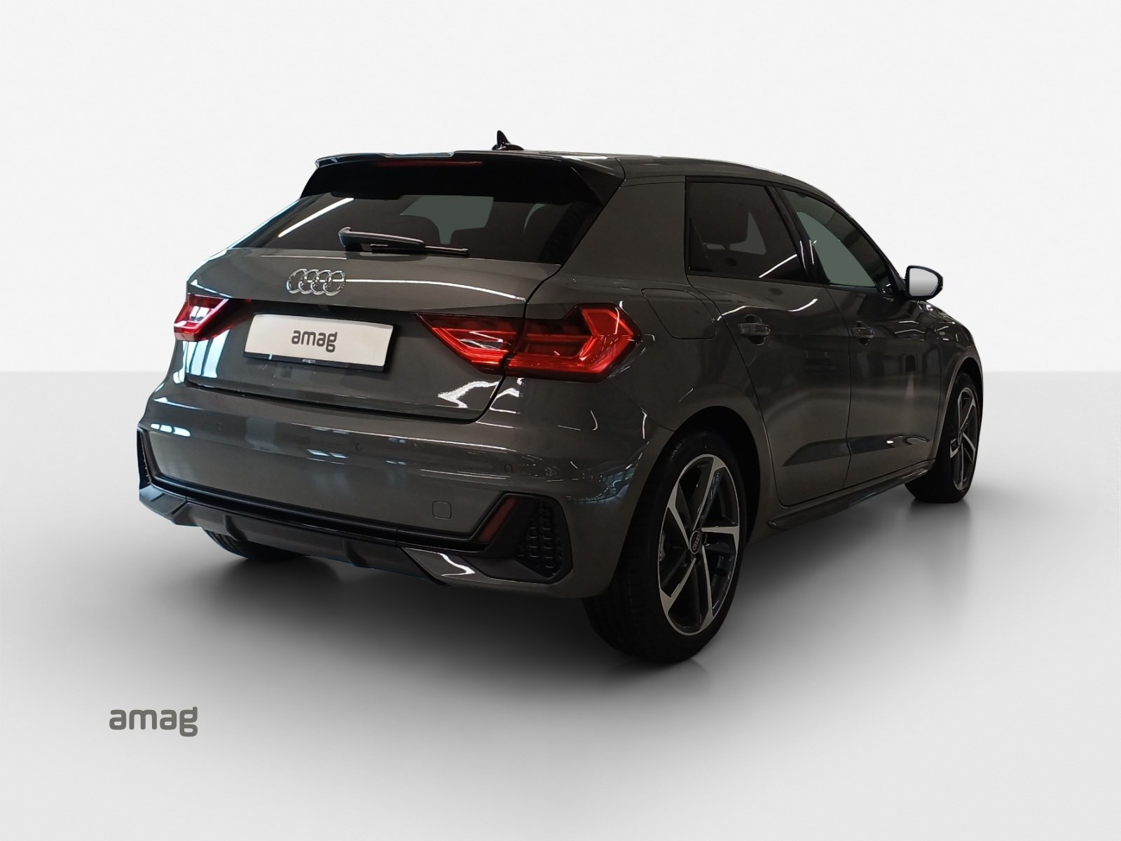 AUDI A1 Sportback 30 TFSI S Line Attraction-image-4
