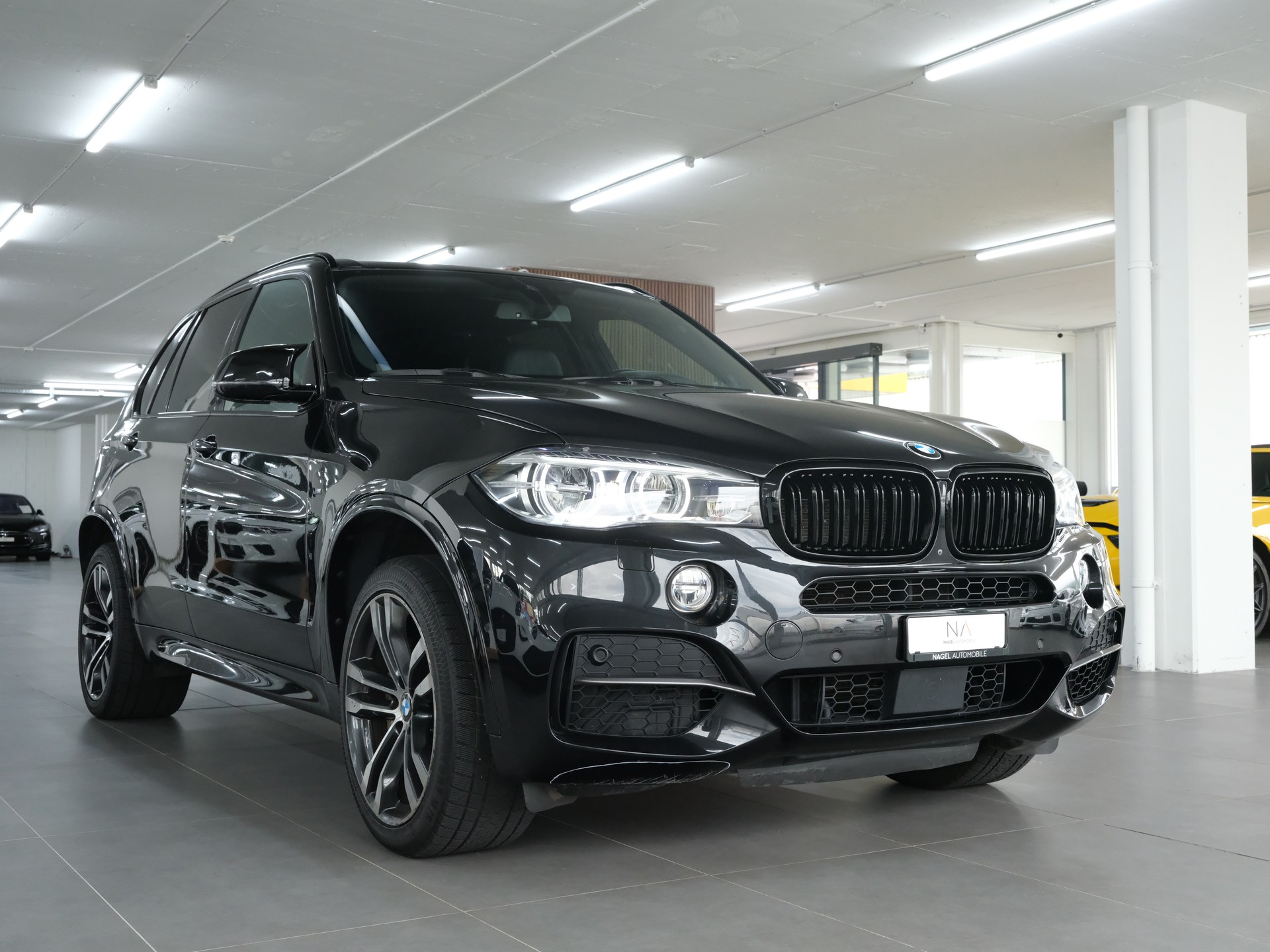 BMW X5 xDrive M50d Steptronic-showroom-element-1