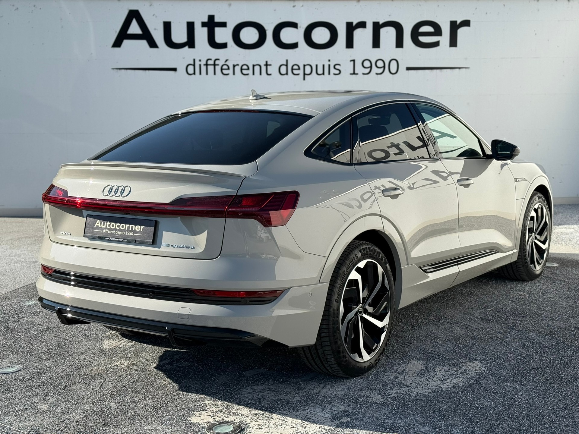 AUDI e-tron 55 Sportback S Line quattro-image-5
