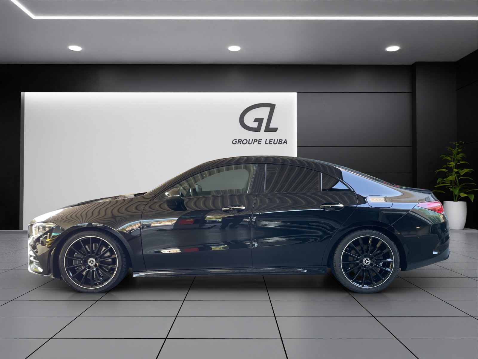 MERCEDES-BENZ CLA 250 4Matic Swiss Star 7G-DCT-showroom-element-2
