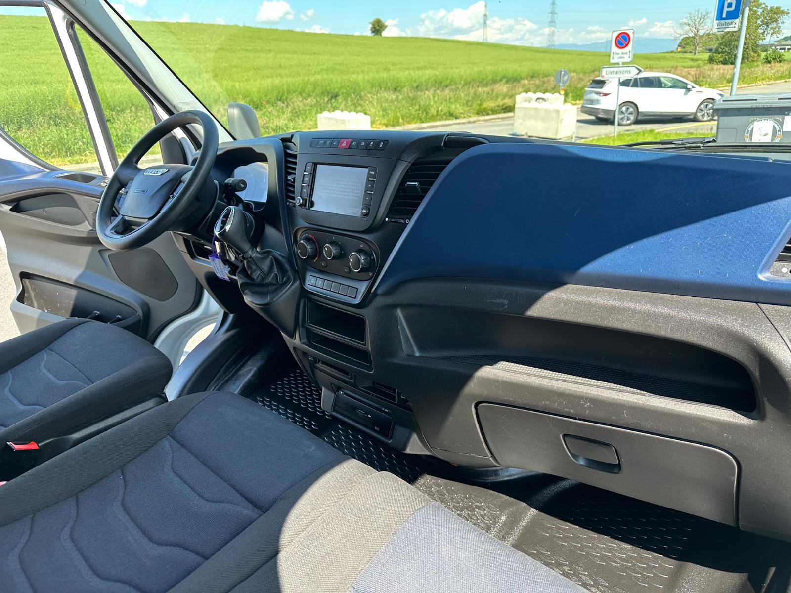 IVECO 35 C 18 A8-showroom-element-2