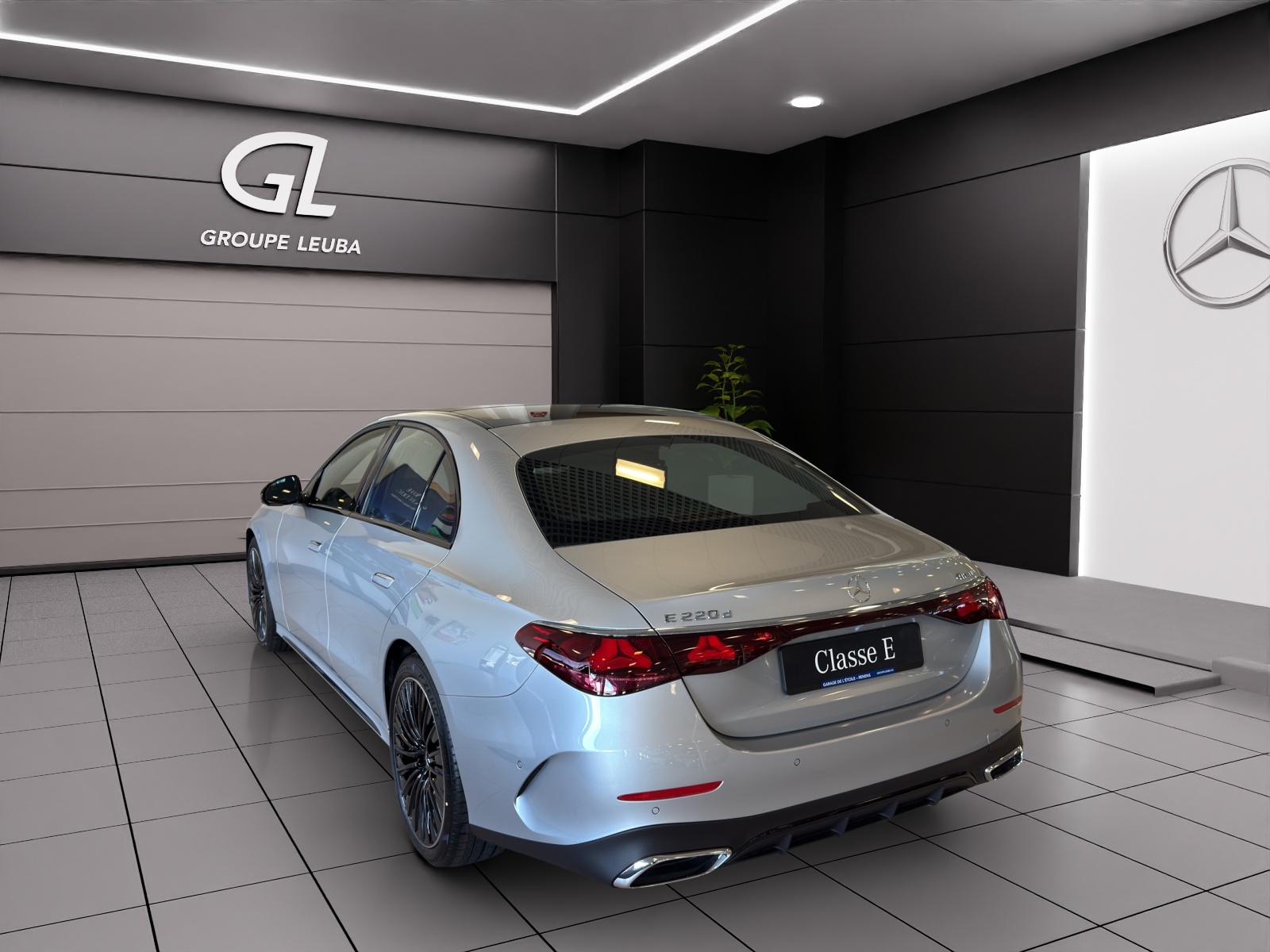 Image MERCEDES-BENZ E-220 E 220 d 4Matic 9G-Tronic