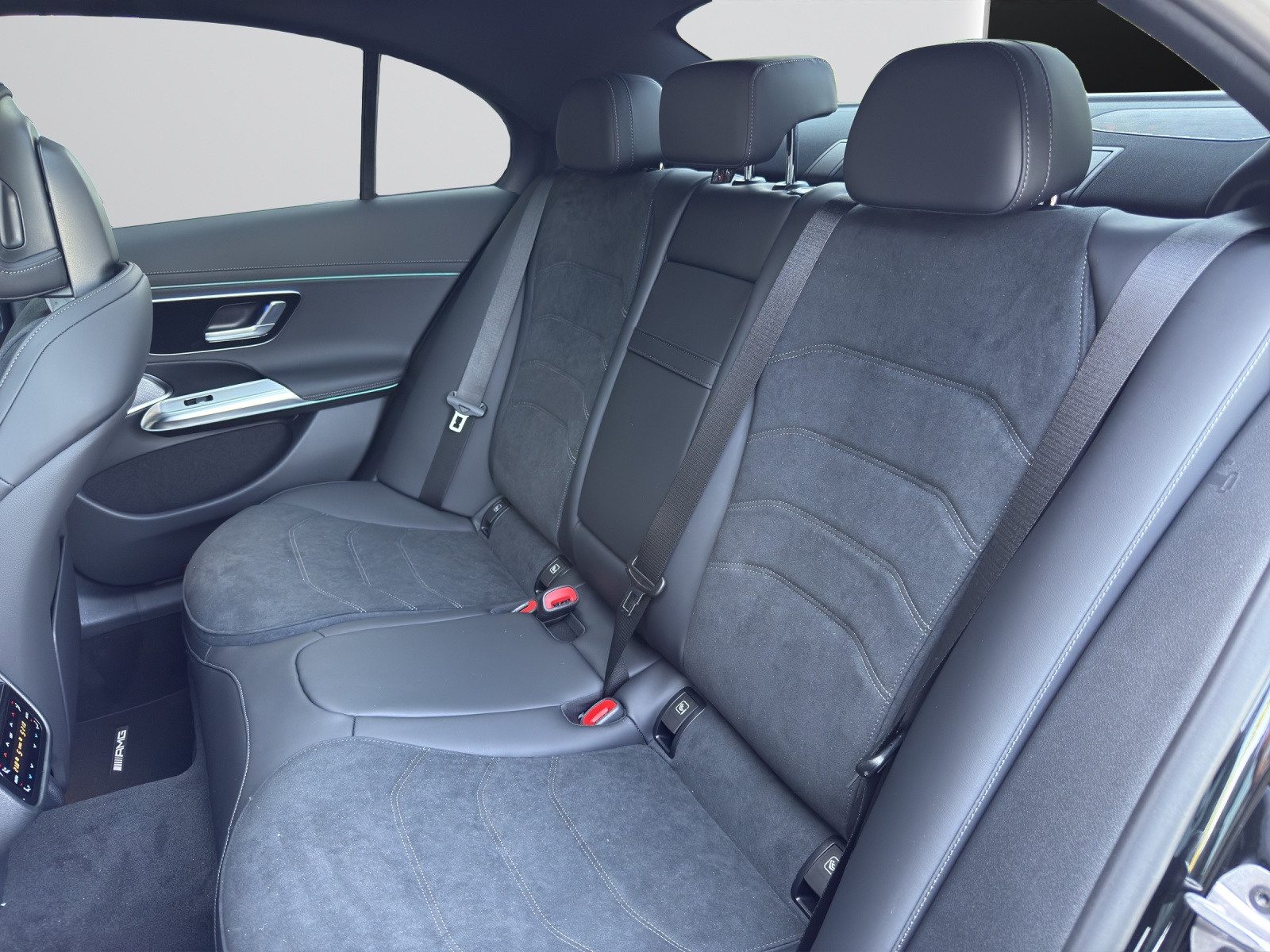 Image MERCEDES-BENZ E-220 E 220 d 4Matic 9G-Tronic