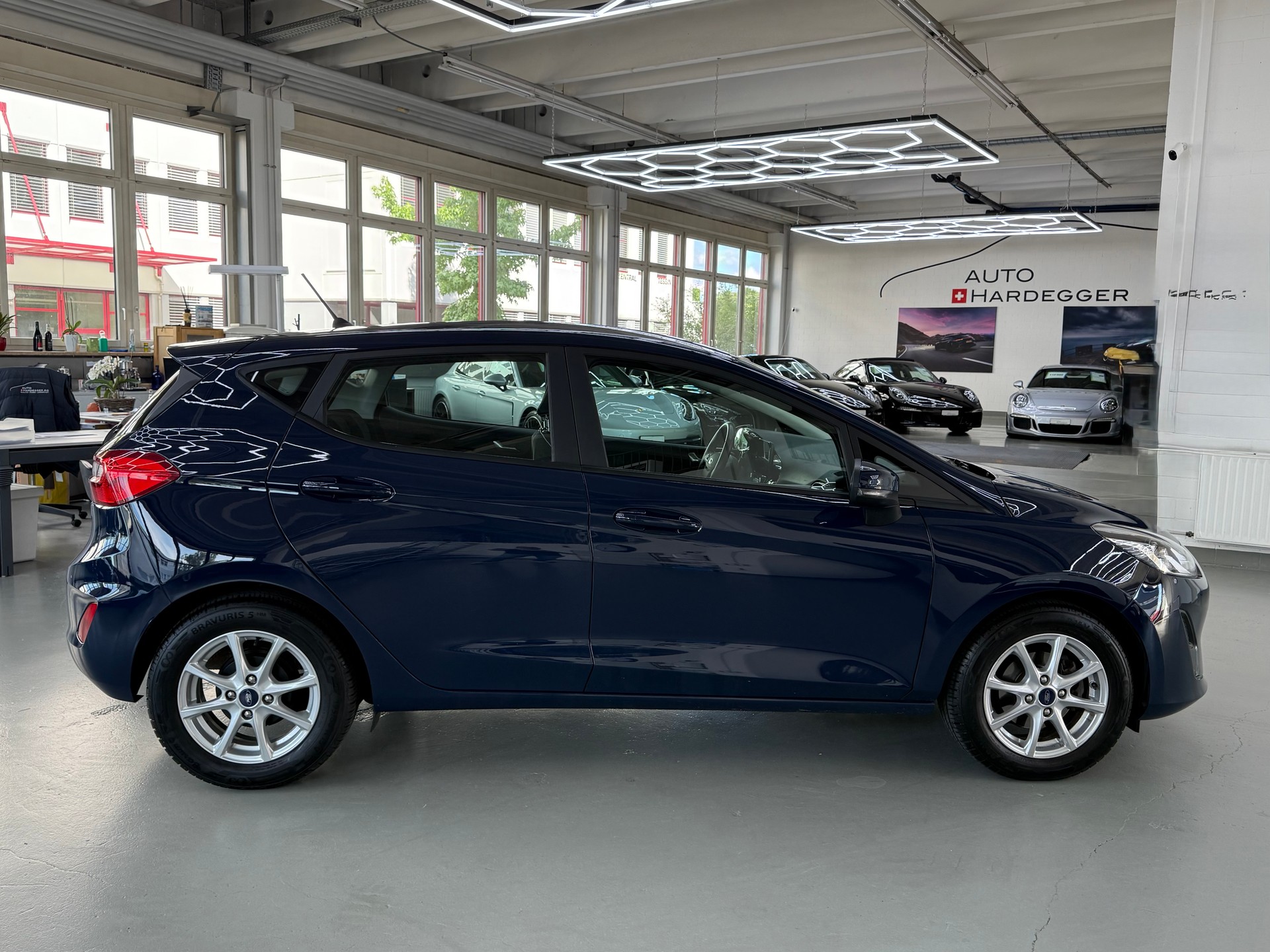 FORD Fiesta 1.1 SCTi Business-showroom-element-2