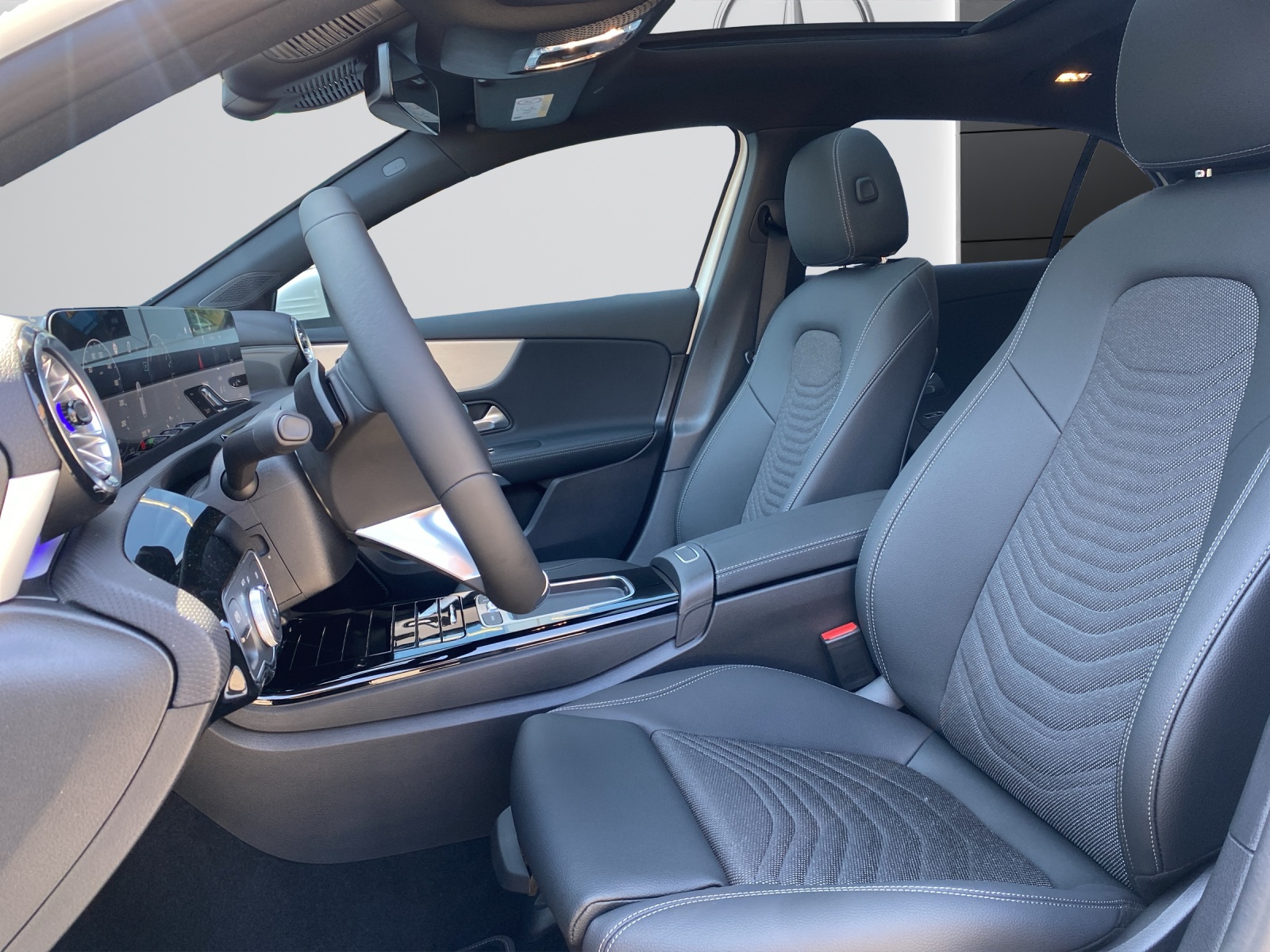 Image MERCEDES-BENZ A-250 A 250 e 8G-DCT