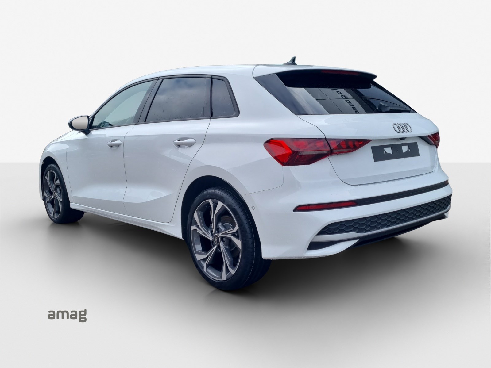 AUDI A3 Sportback 35 TFSI Attraction-showroom-element-2