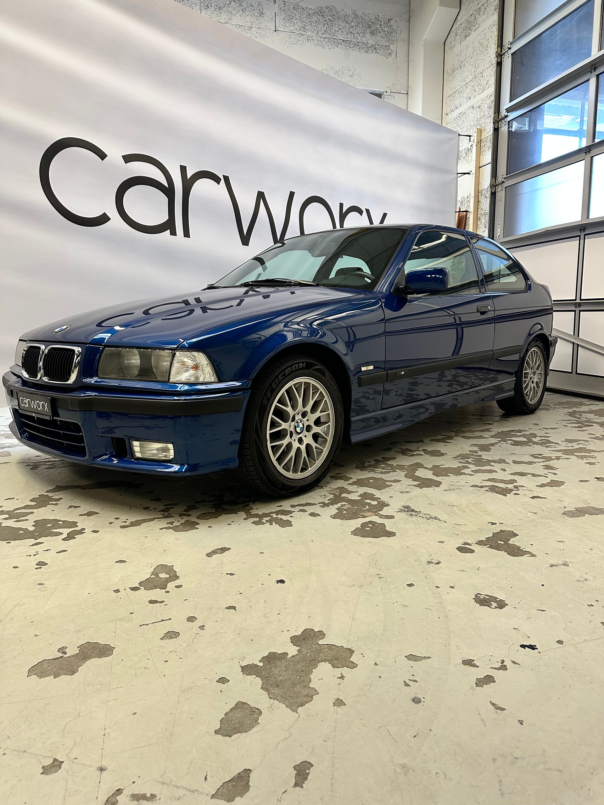 BMW 323ti Compact
