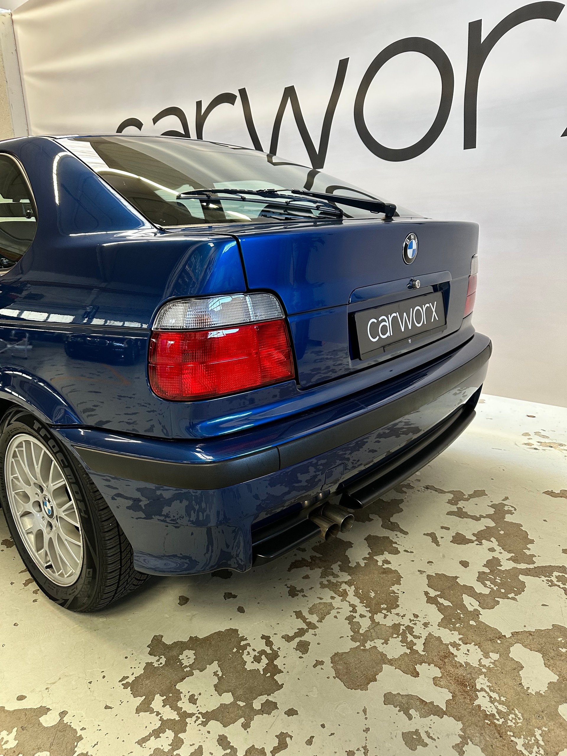 BMW 323ti Compact-image-8