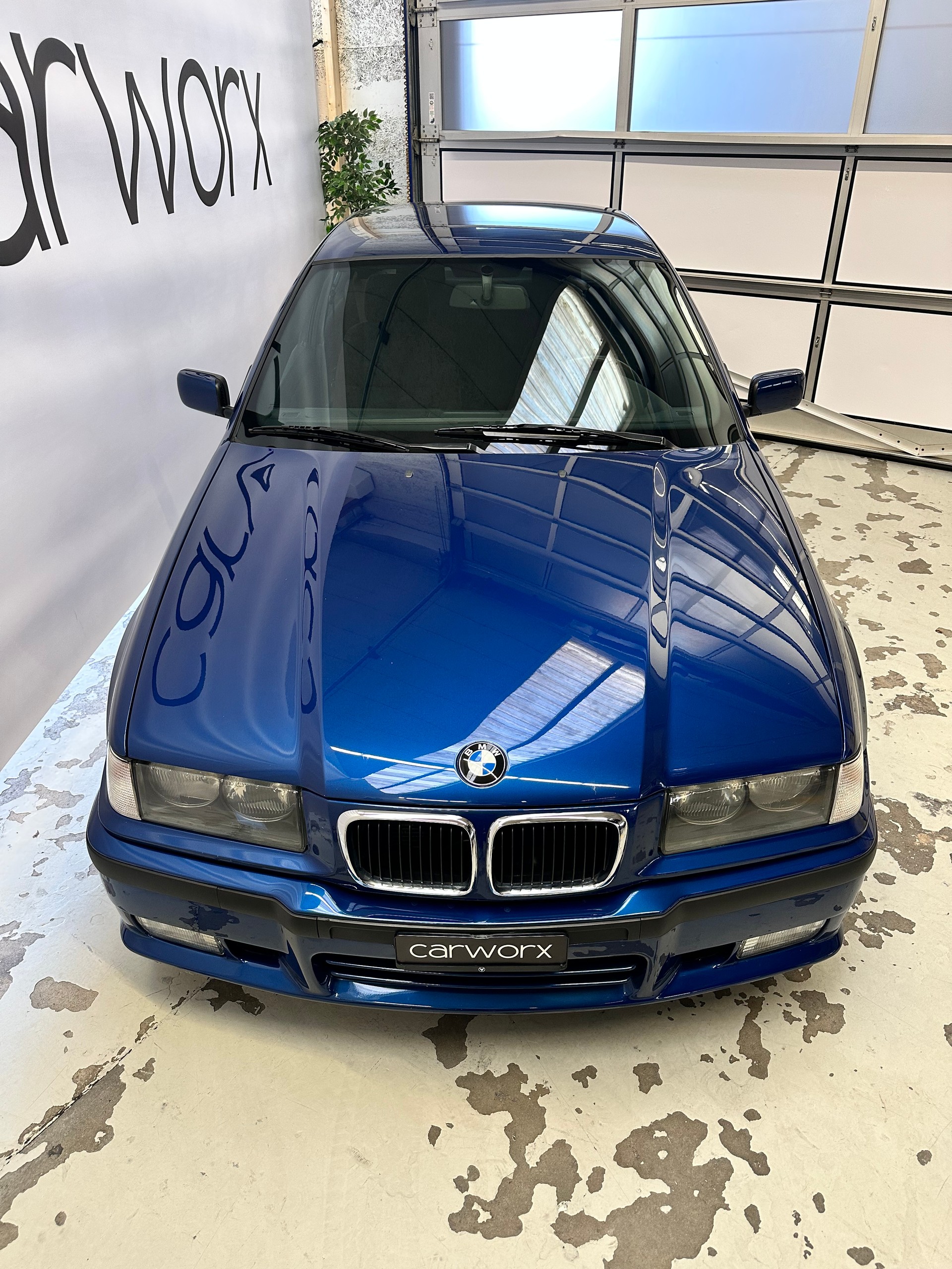 BMW 323ti Compact-image-4