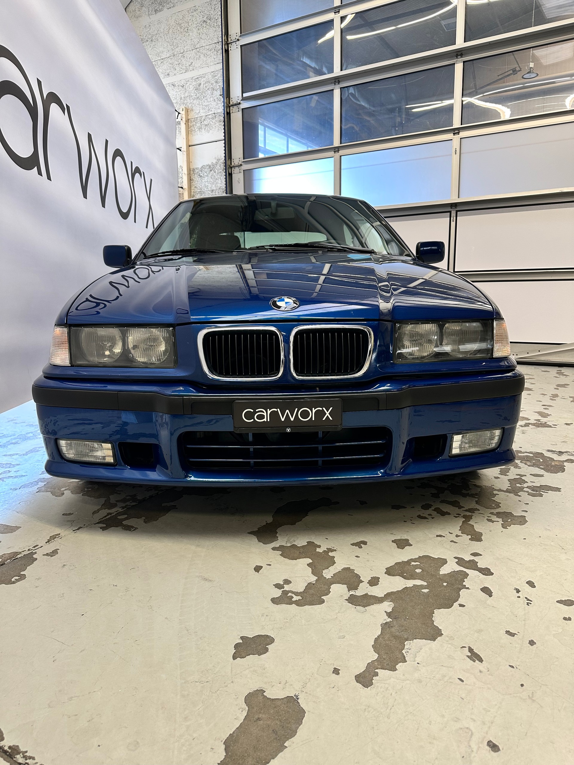 BMW 323ti Compact-image-3