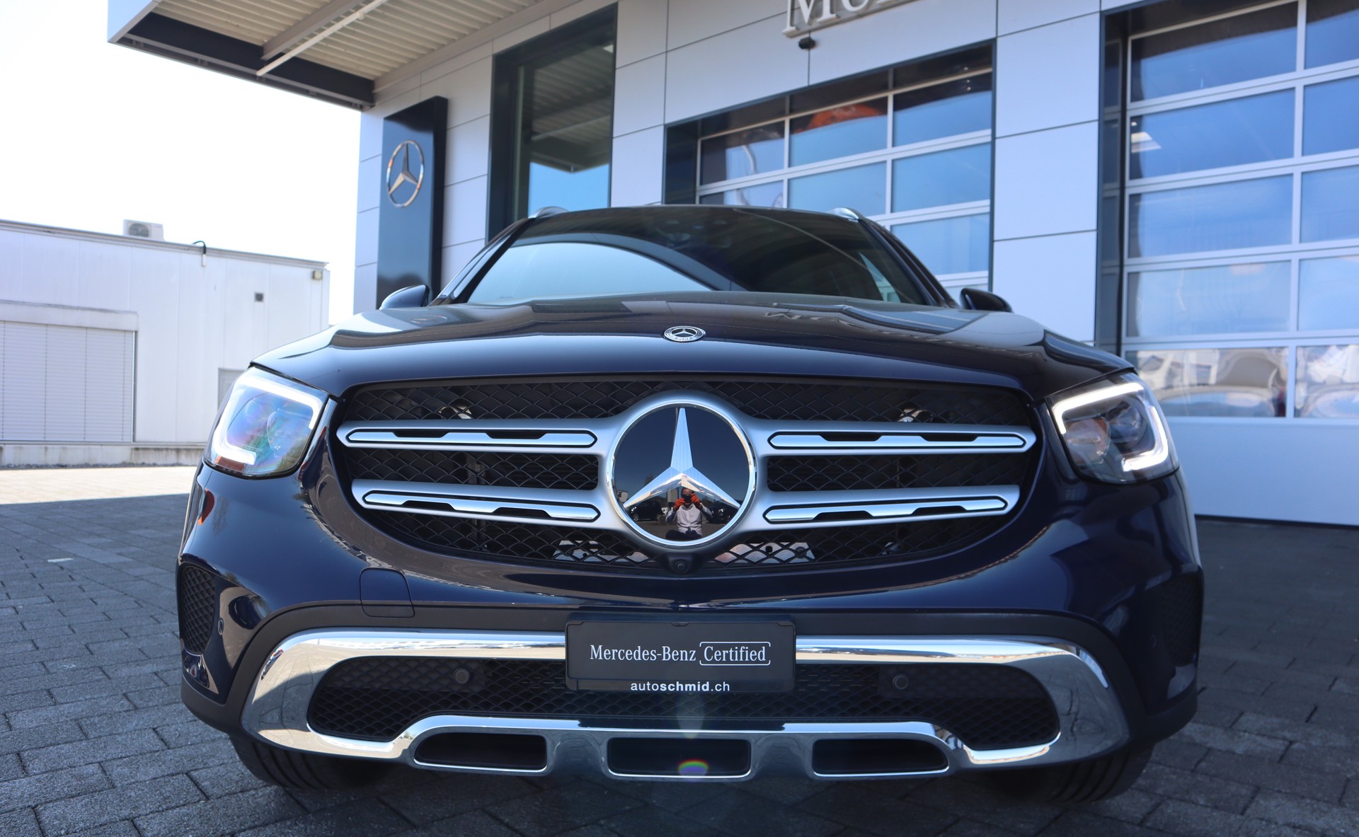 MERCEDES-BENZ GLC 300 e 4Matic 9G-Tronic-showroom-element-2