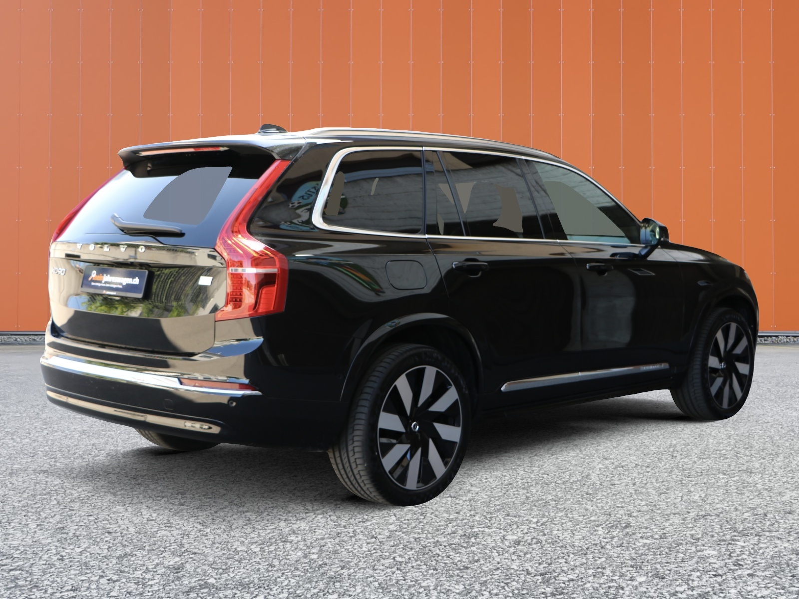 VOLVO XC90 T8 eAWD PluginHybrid Plus Bright Geartronic-showroom-element-1