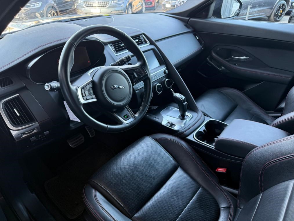 JAGUAR E-Pace P200 R-Dynamic AWD Automatik-showroom-element-3