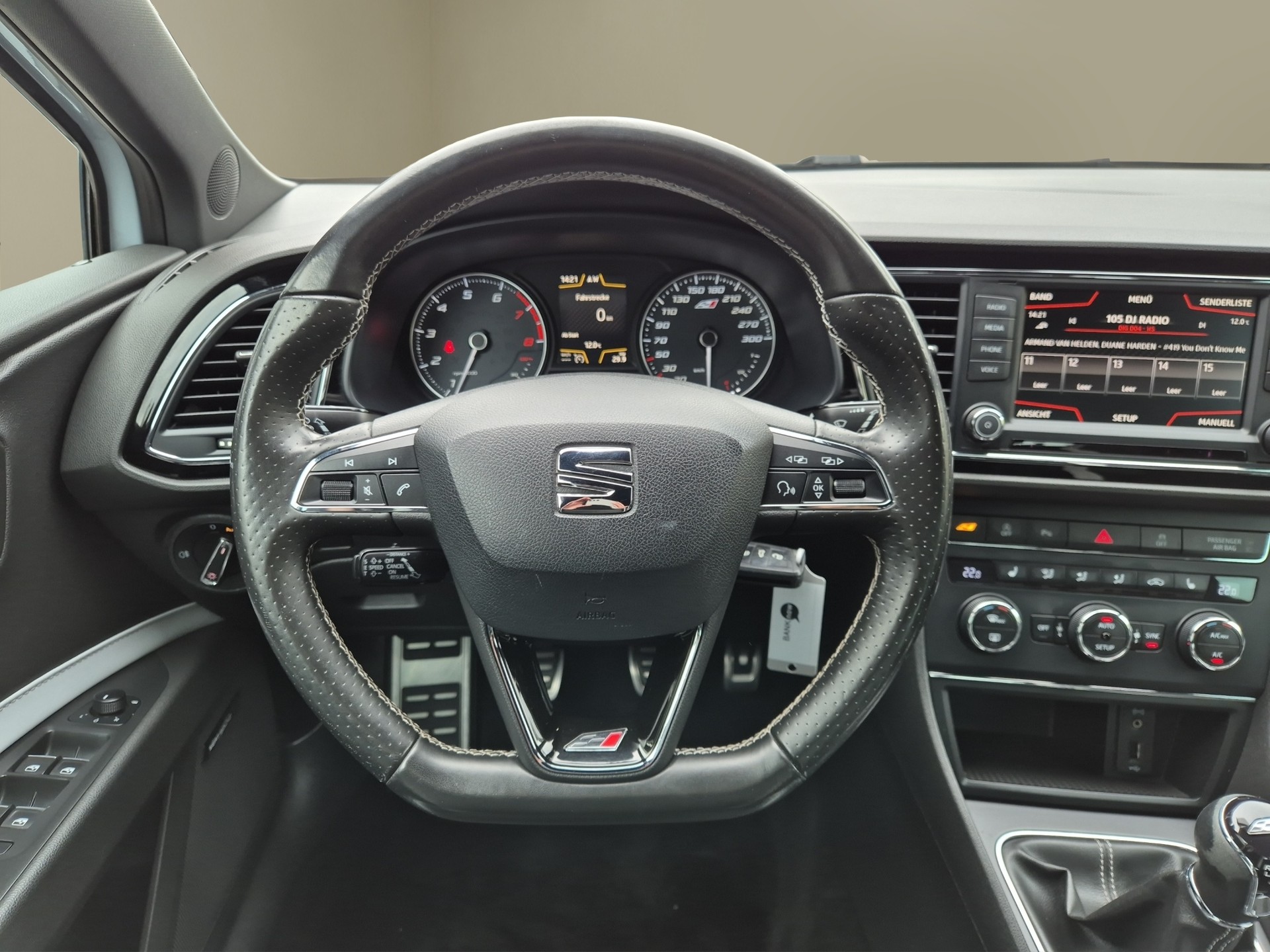 SEAT Leon ST 2.0 TSI Cupra 290-image-15
