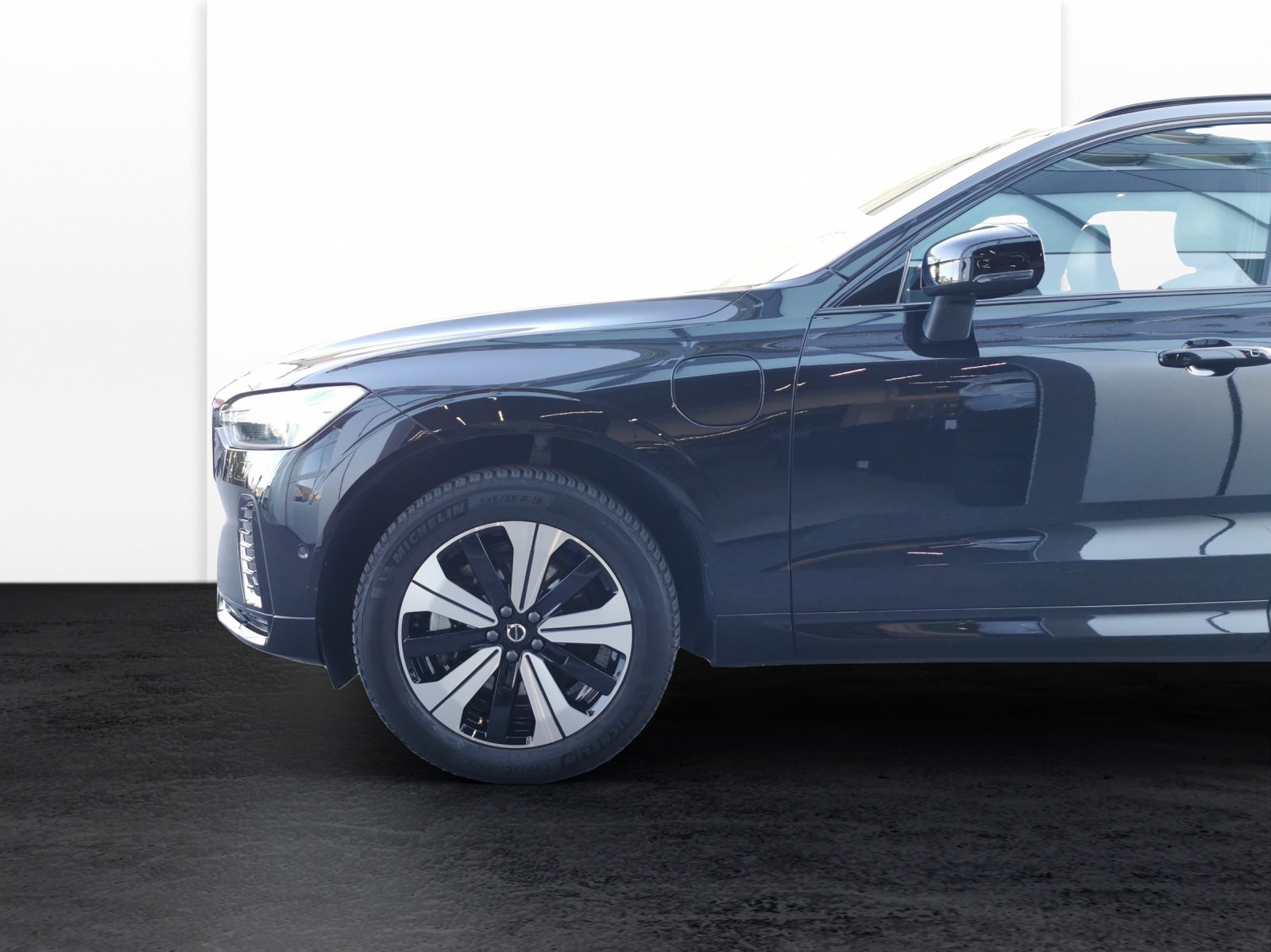VOLVO XC60 2.0 T6 TE Plus Dark eAWD-image-15