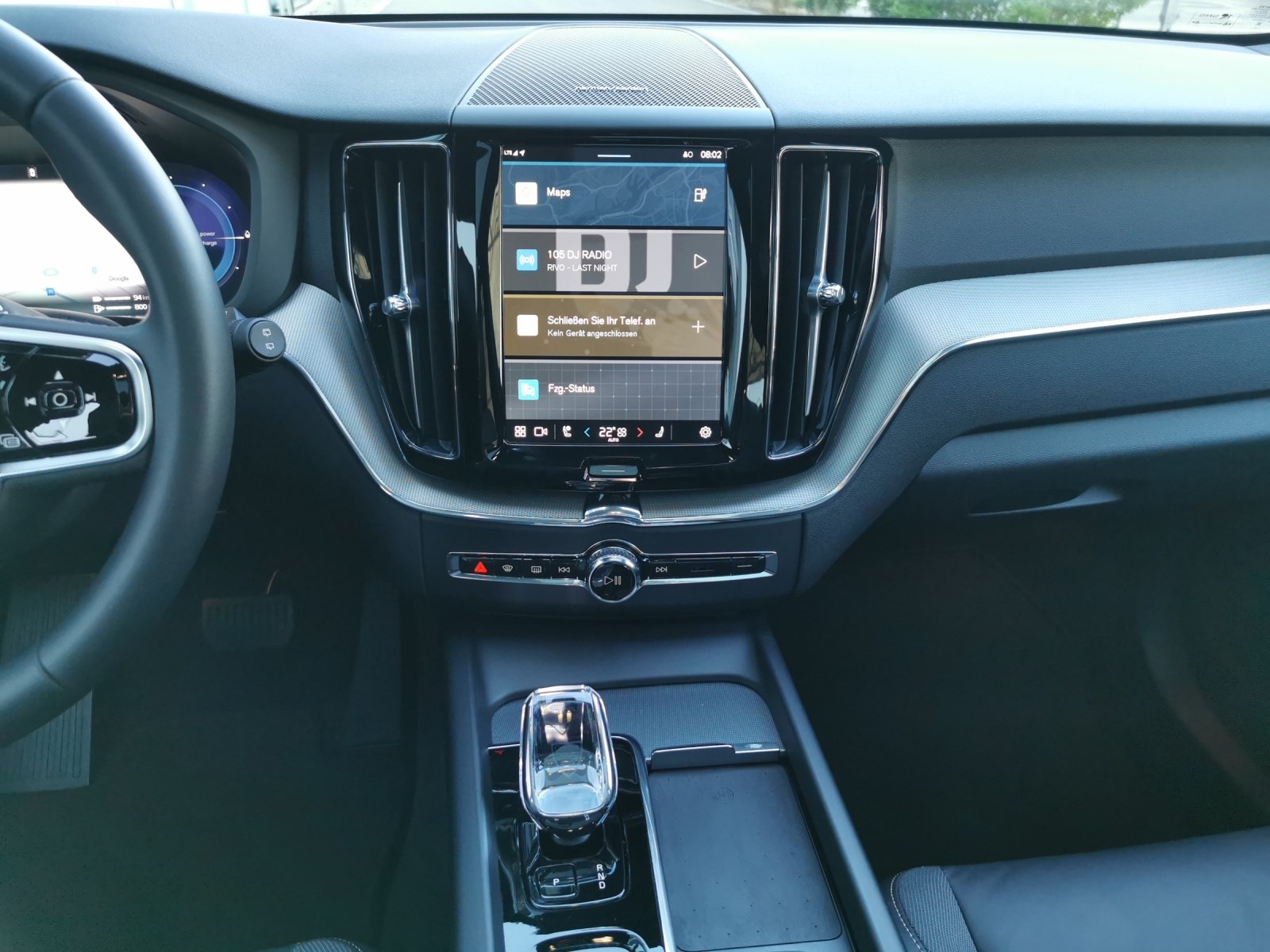 VOLVO XC60 2.0 T6 TE Plus Dark eAWD-image-9