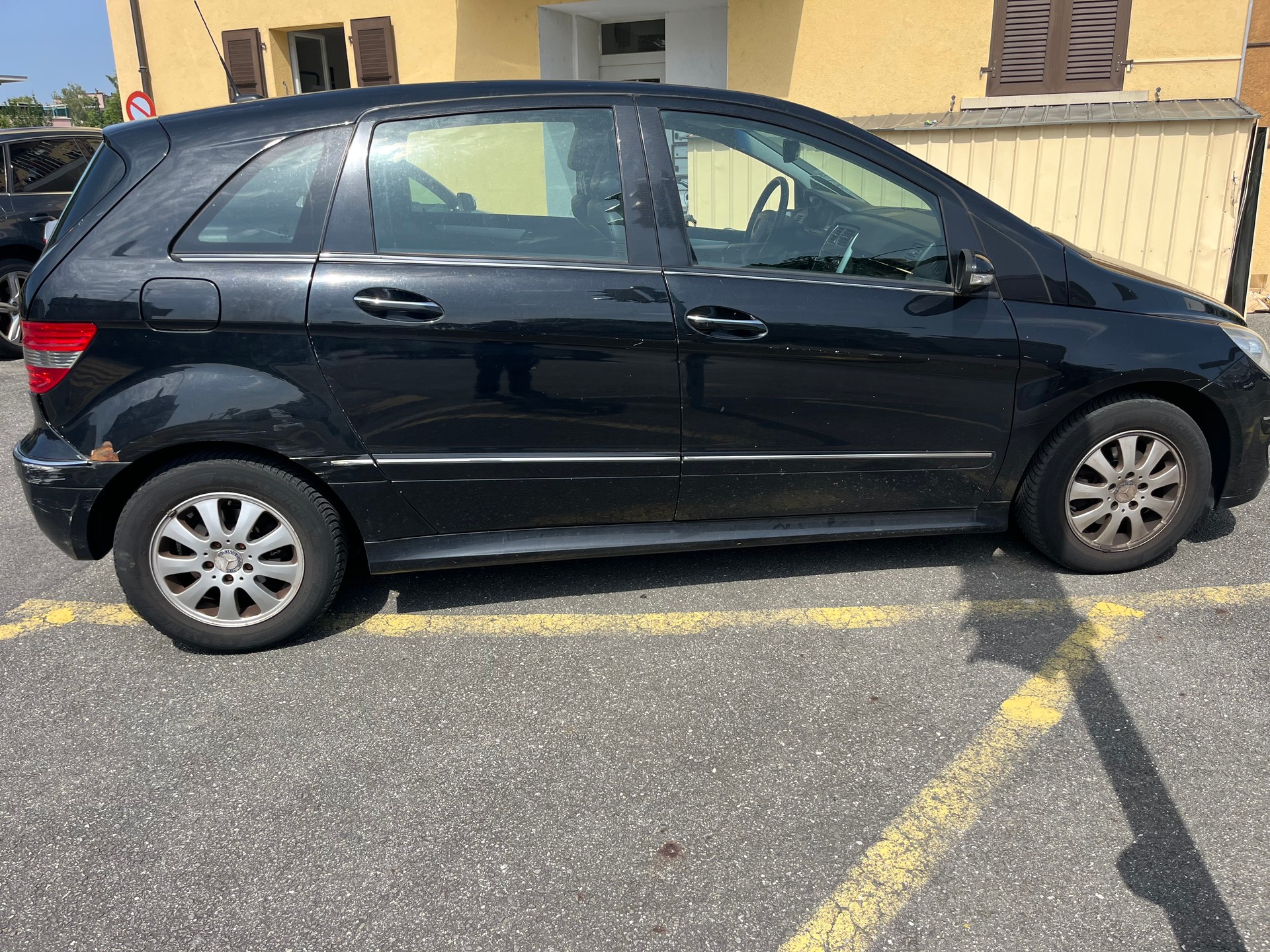 MERCEDES-BENZ B 170-image-1
