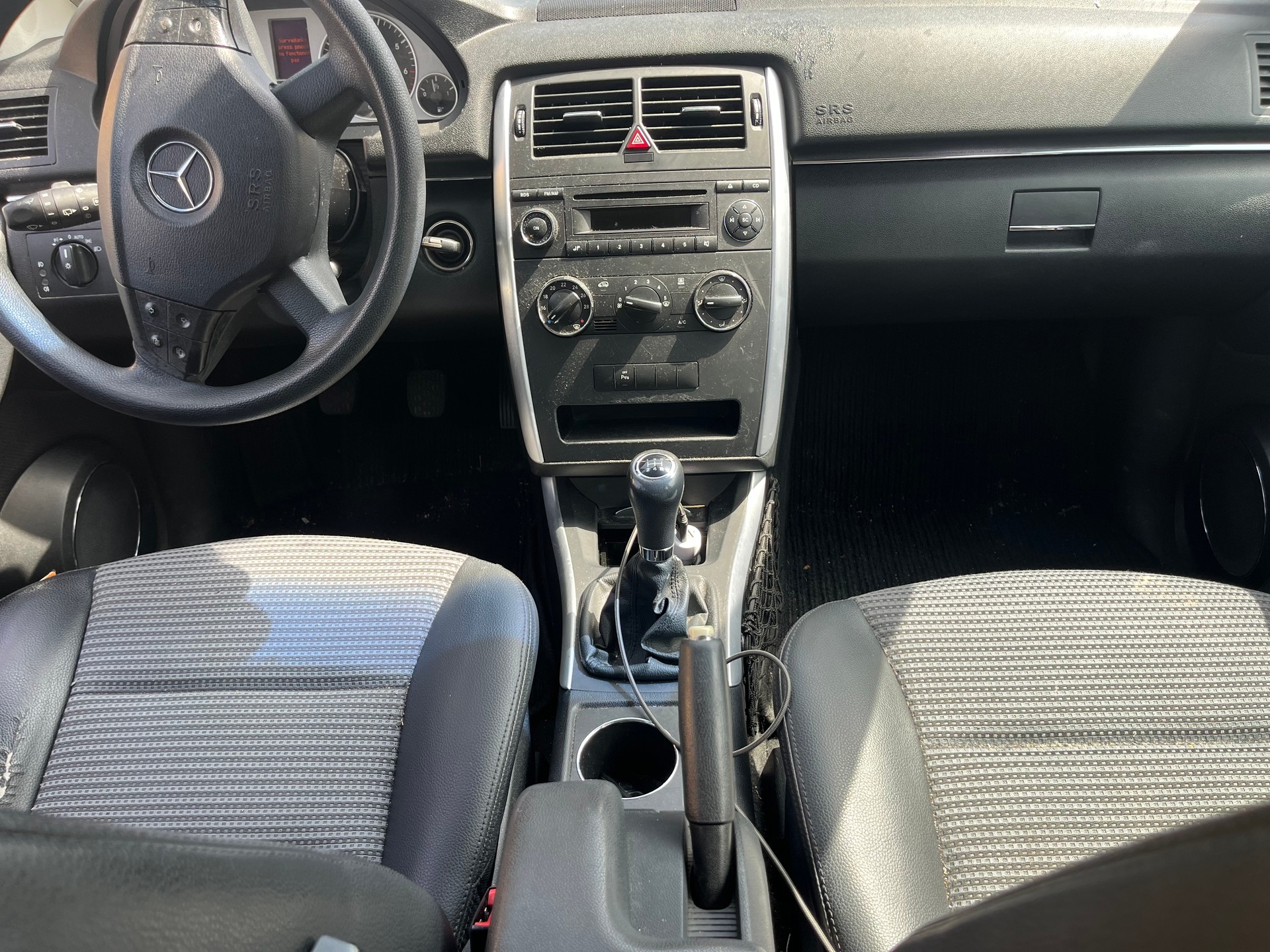 MERCEDES-BENZ B 170-image-12