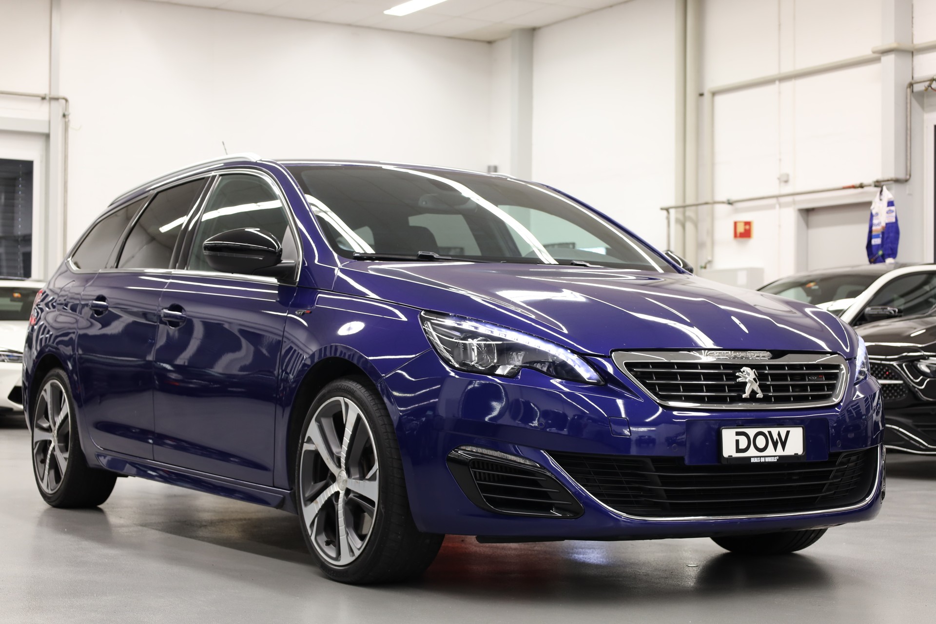 PEUGEOT 308 SW 1.6 THP GT-showroom-element-1
