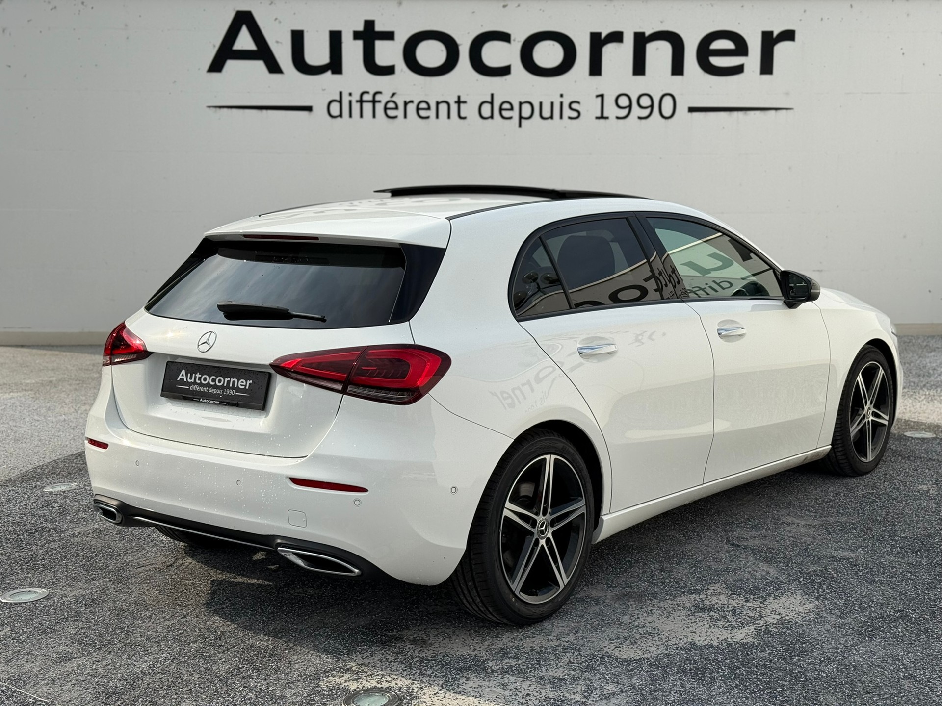 MERCEDES-BENZ A 220 Progressive 7G-DCT 4Matic-showroom-element-2