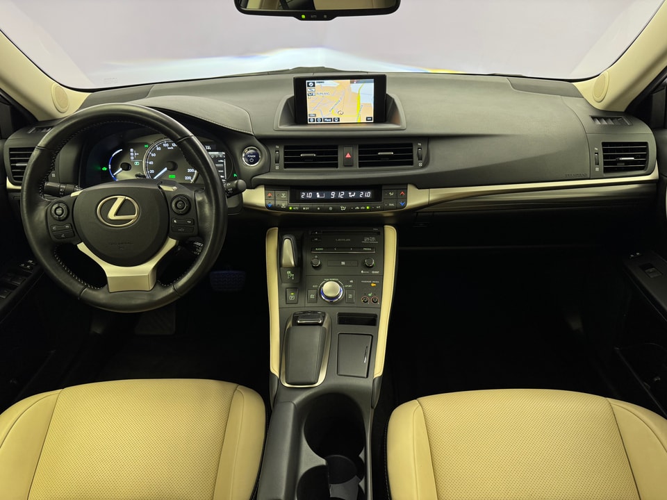 CT 200h Excellence Voll-Hybrid