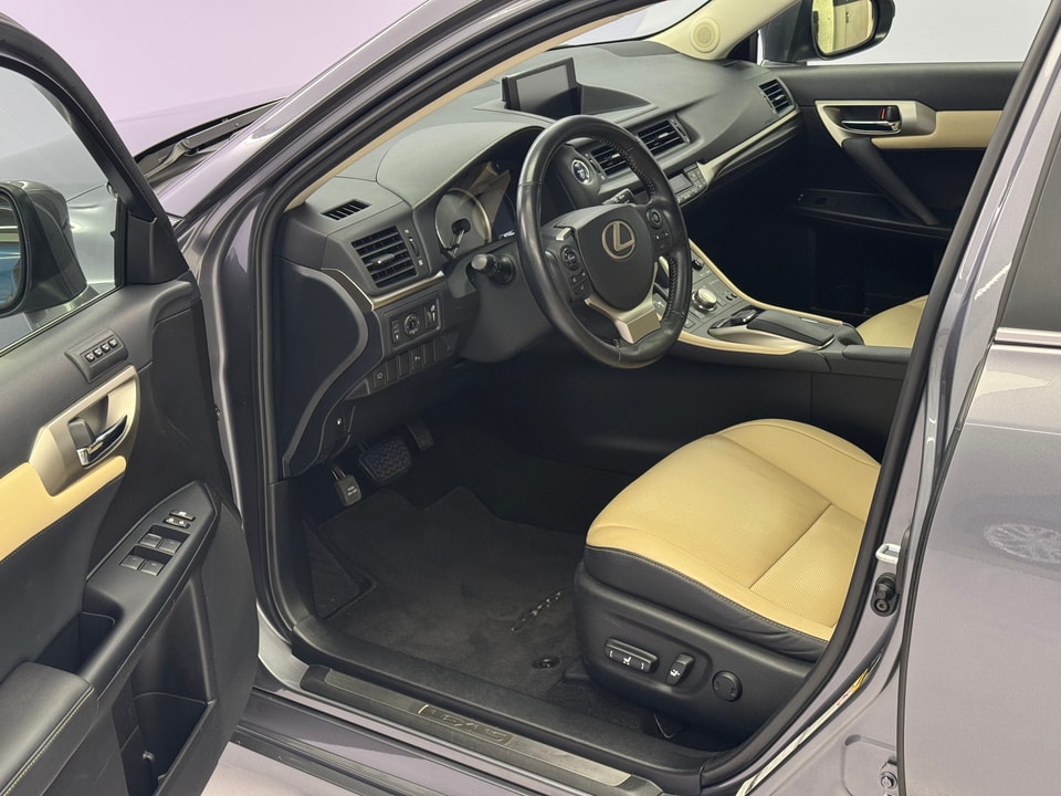 CT 200h Excellence Voll-Hybrid