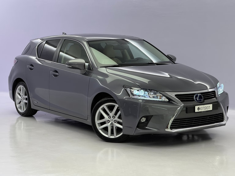 CT 200h Excellence Voll-Hybrid