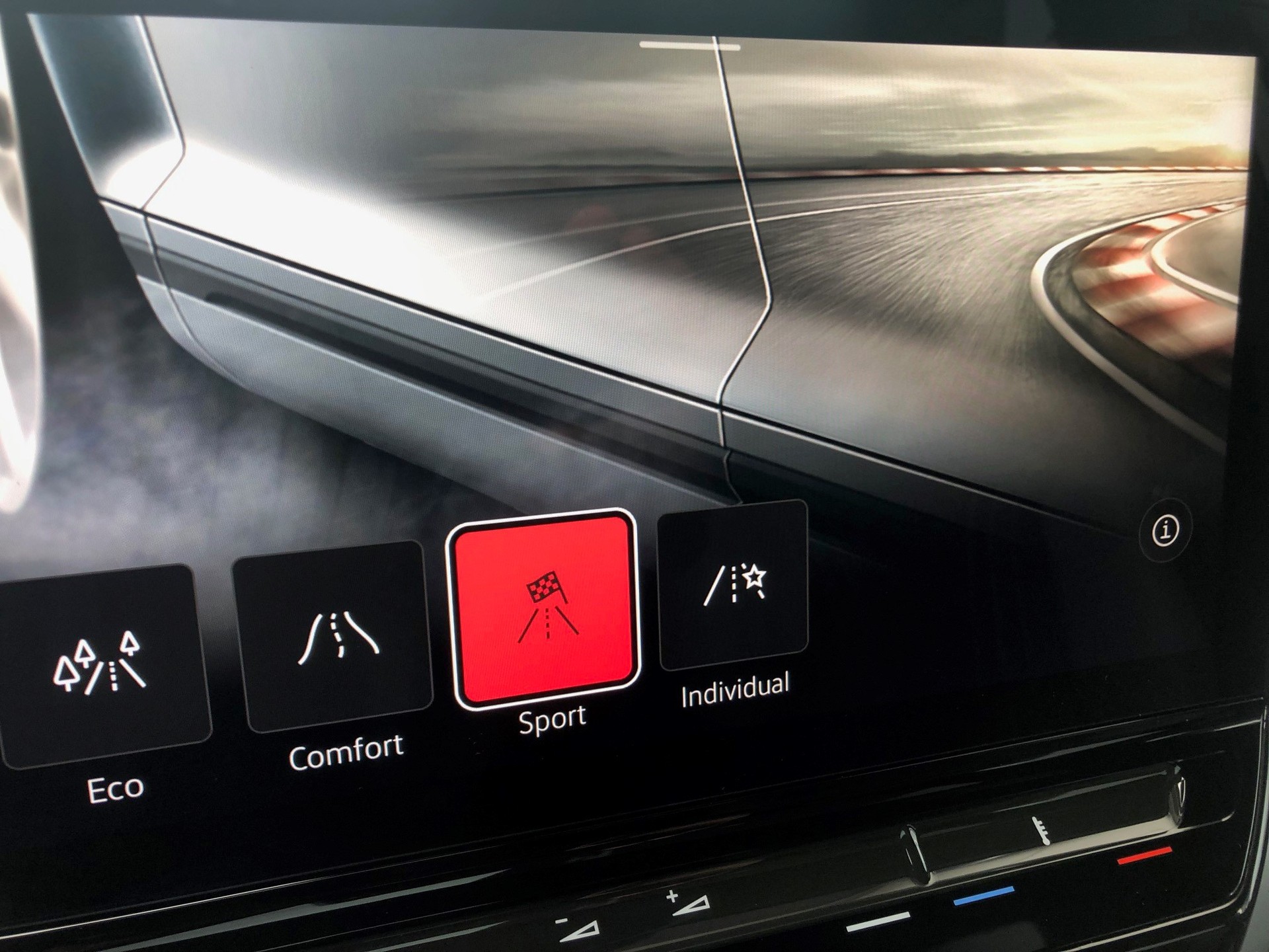 VW ID.4 Pro Performance 77 kWh-image-13
