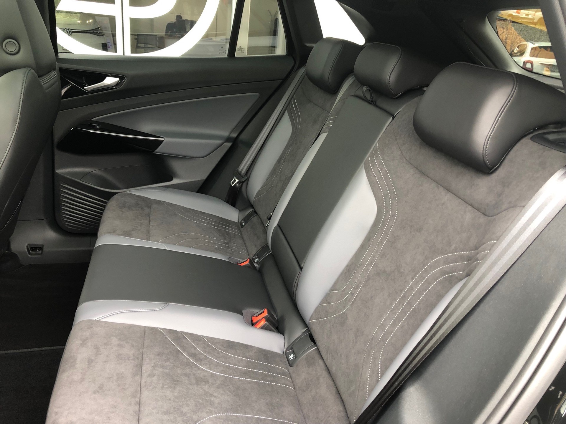 VW ID.4 Pro Performance 77 kWh-image-16