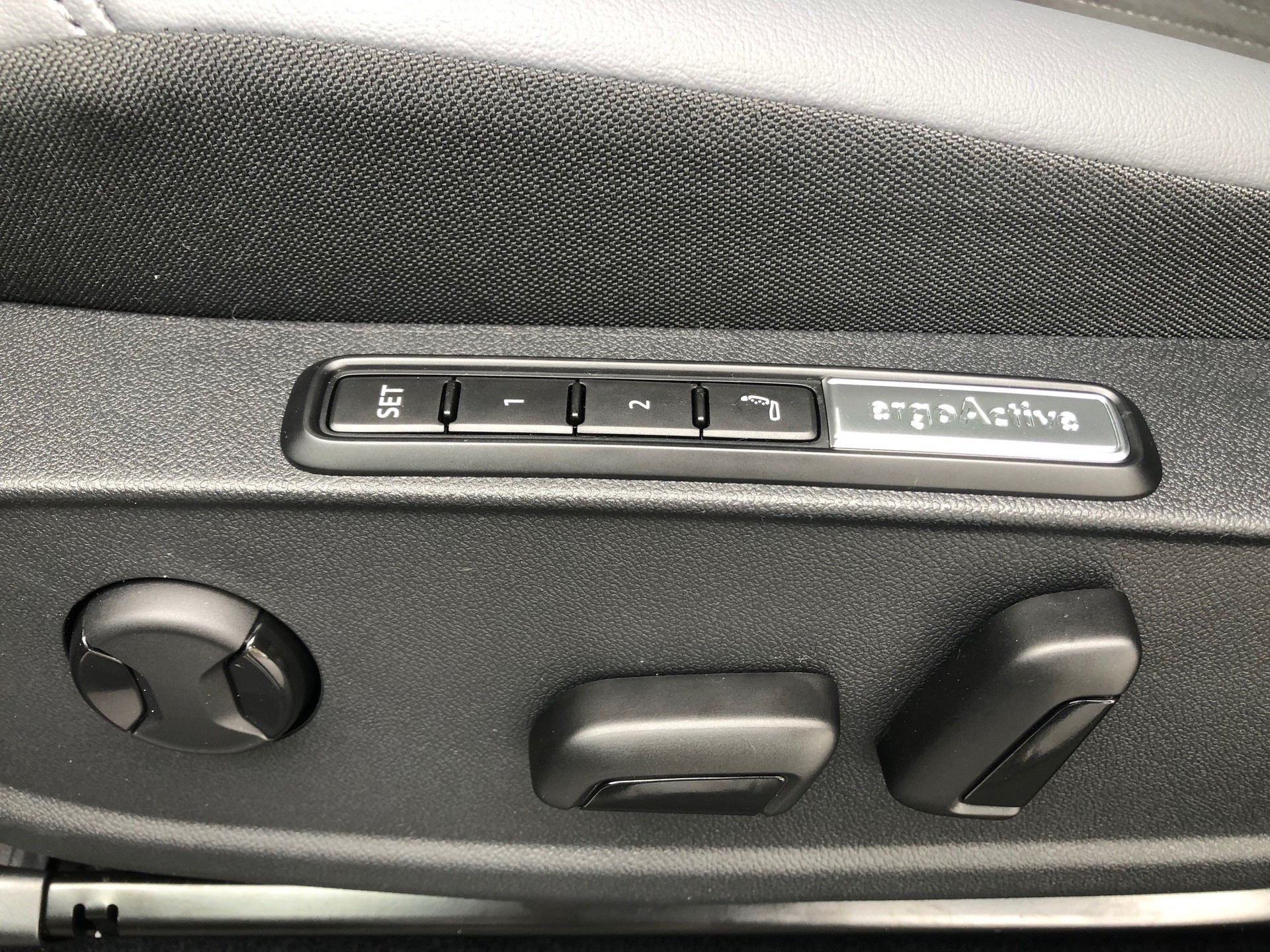 VW ID.4 Pro Performance 77 kWh-image-5