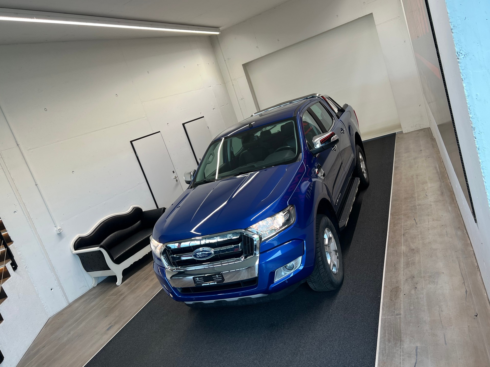 FORD Ranger LTD 3.2 TDCi 4x4 A-showroom-element-2