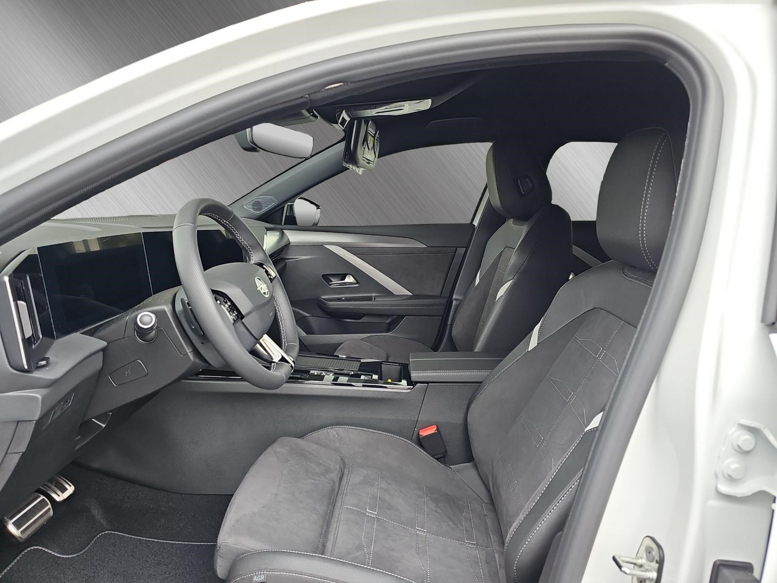 OPEL Astra Sports Tourer 1.2 T 130 GS-image-8